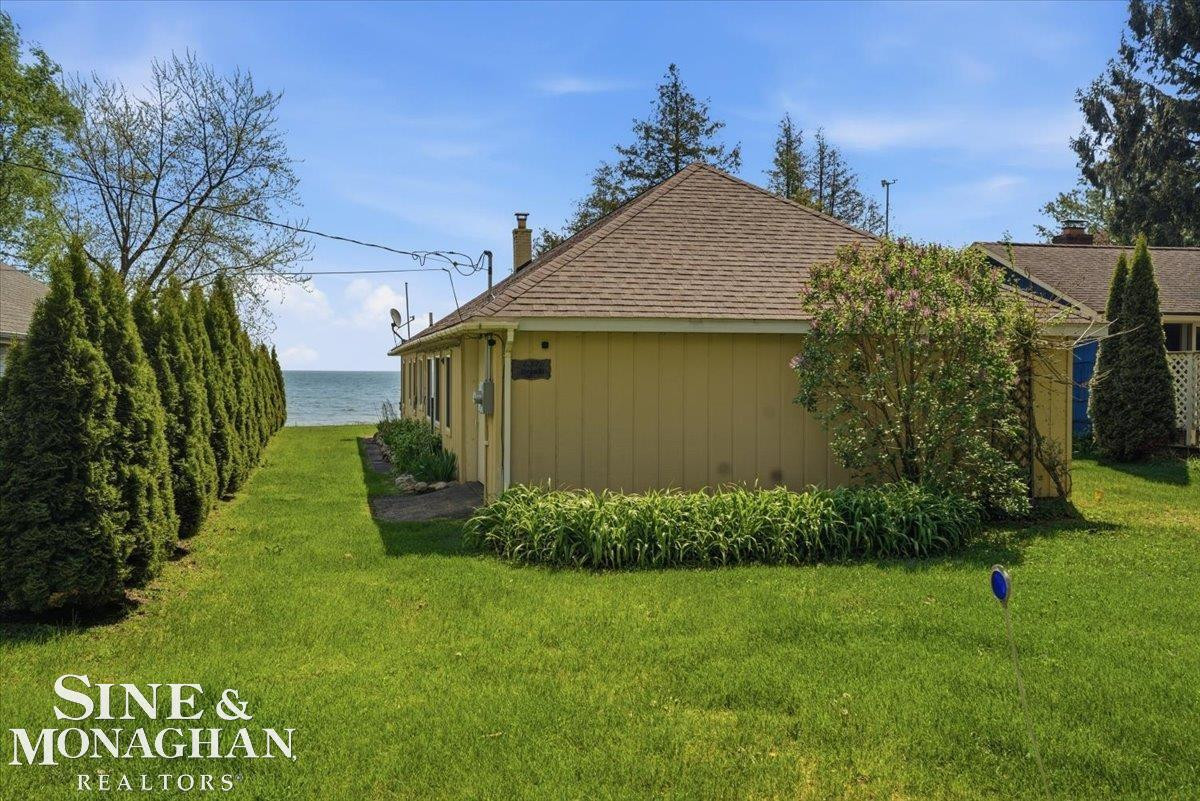 637 S Lakeshore Rd Road, Port Sanilac, MI 48469 — Photo 30