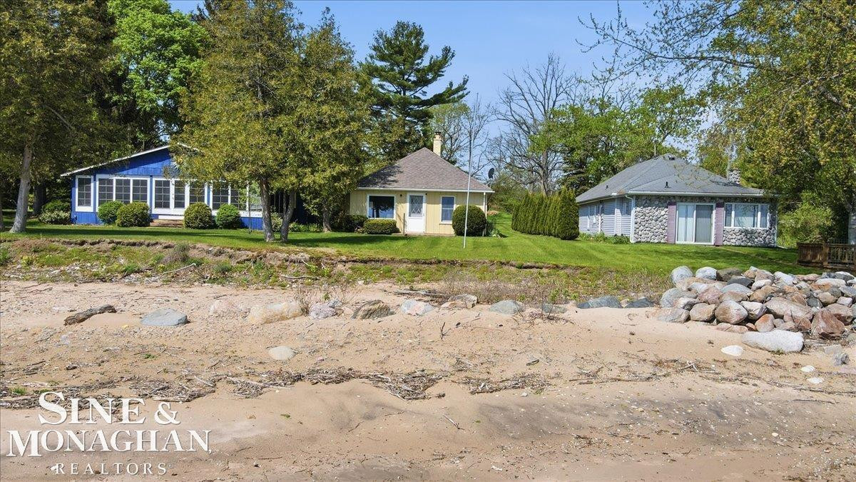 637 S Lakeshore Rd Road, Port Sanilac, MI 48469 — Photo 41