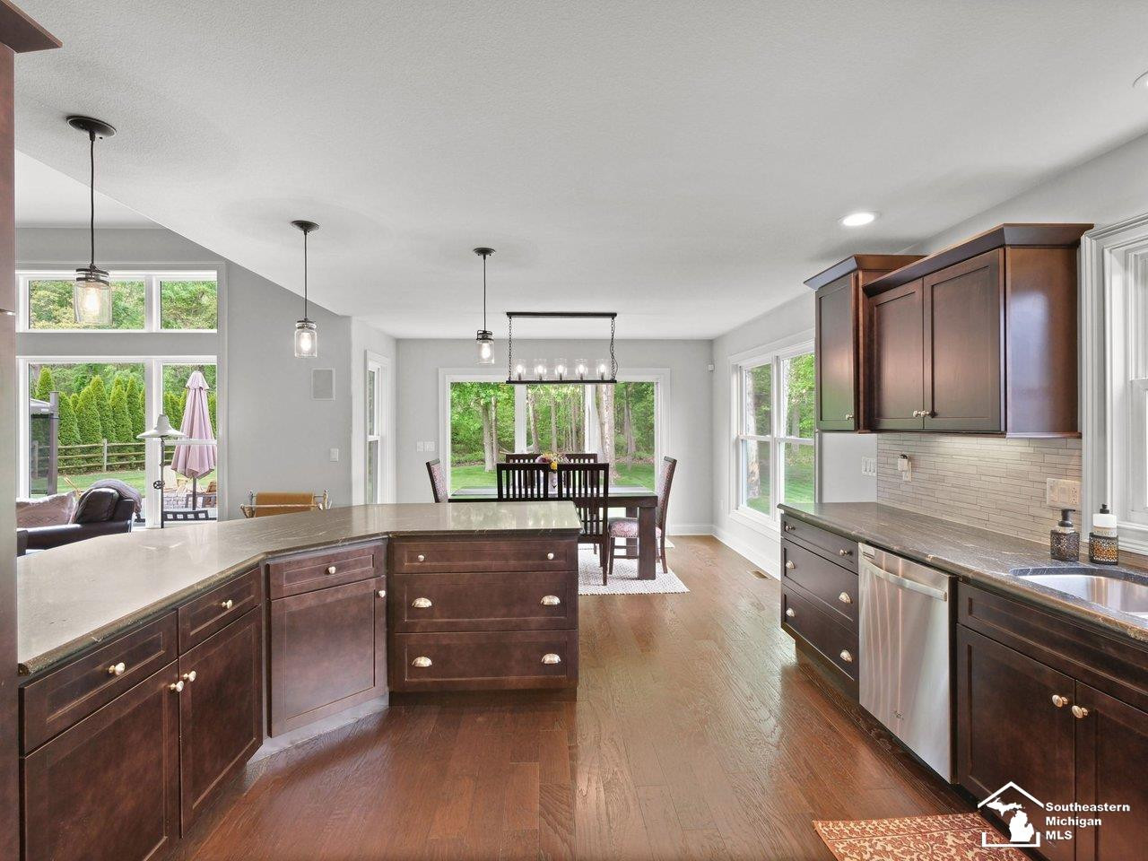 6606 Summerlyn Boulevard, Lambertville, MI 48144 — Photo 14