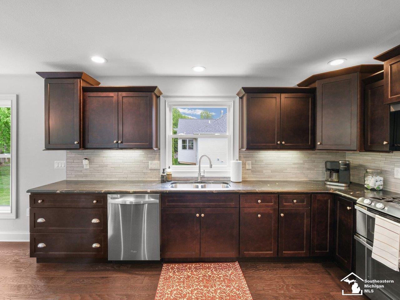 6606 Summerlyn Boulevard, Lambertville, MI 48144 — Photo 16