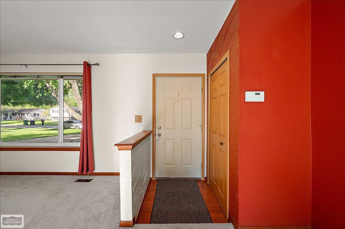53656 Lynnham Lane, Shelby Twp, MI 48316 — Photo 10