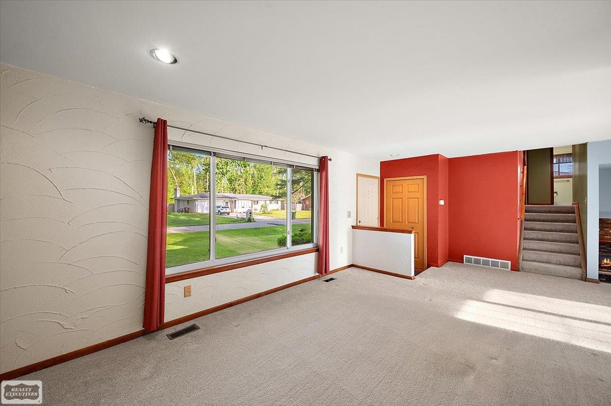 53656 Lynnham Lane, Shelby Twp, MI 48316 — Photo 15