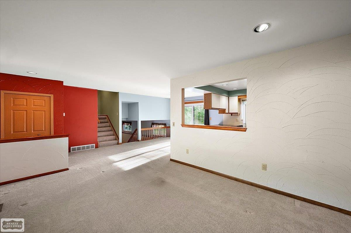 53656 Lynnham Lane, Shelby Twp, MI 48316 — Photo 16