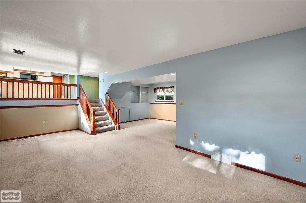 53656 Lynnham Lane, Shelby Twp, MI 48316 — Photo 36