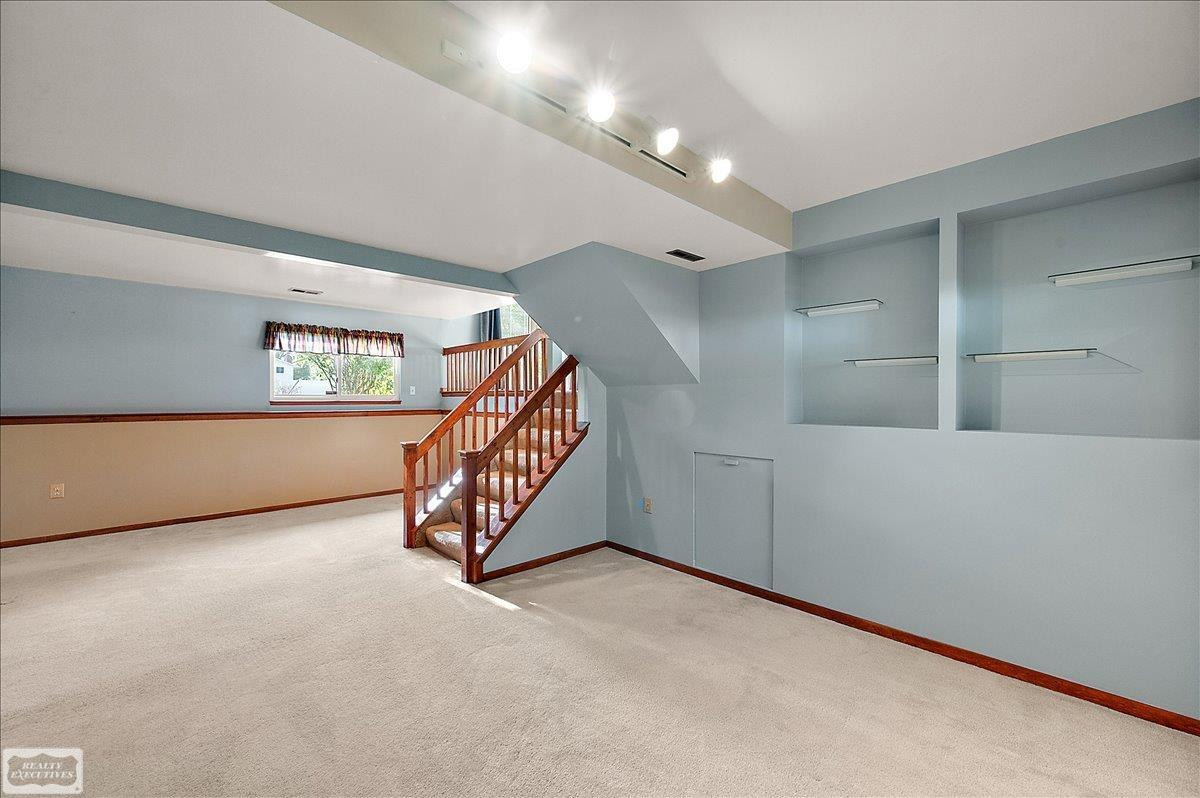 53656 Lynnham Lane, Shelby Twp, MI 48316 — Photo 37