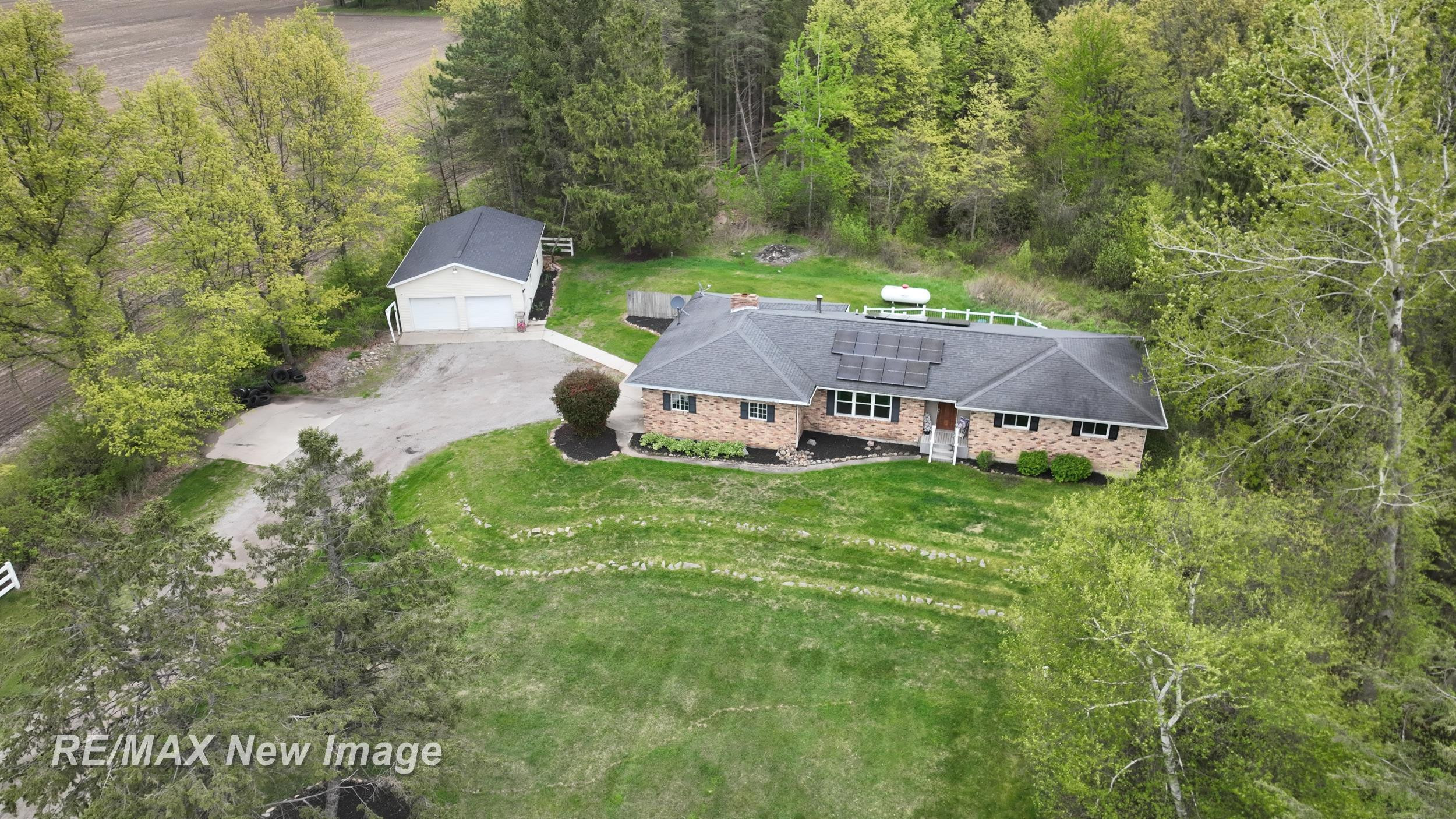 8013 S Merrill Road, Saint Charles, MI 48655 — Photo 3