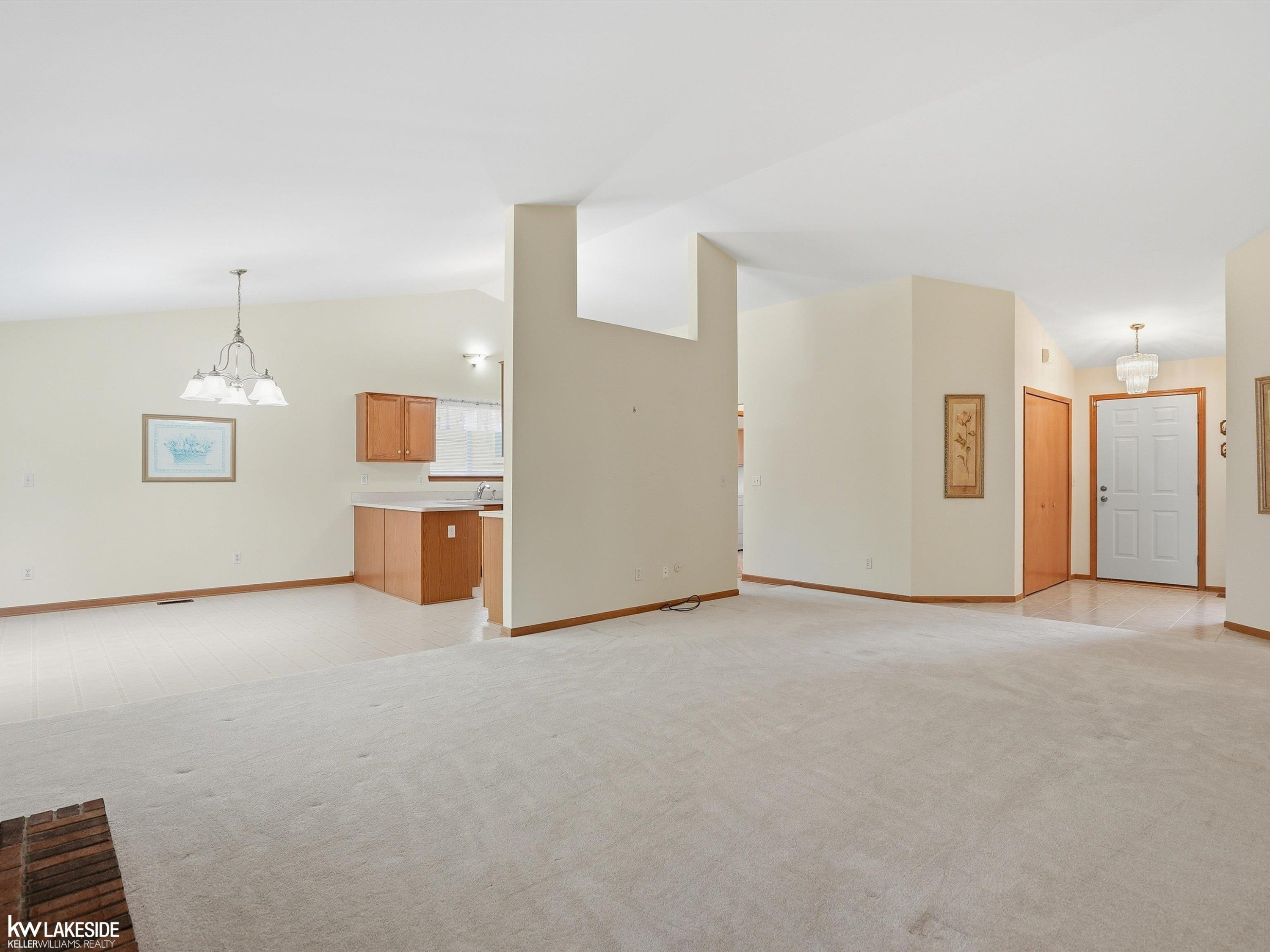 51927 Copper Creek Court, Chesterfield, MI 48047 — Photo 8