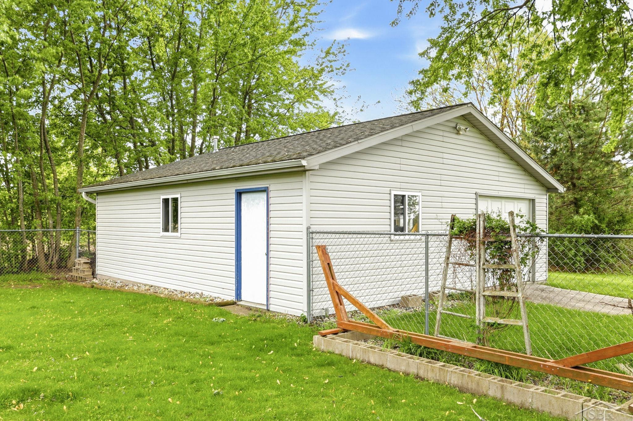 3405 S Miller Road, Saginaw, MI 48609 — Photo 46