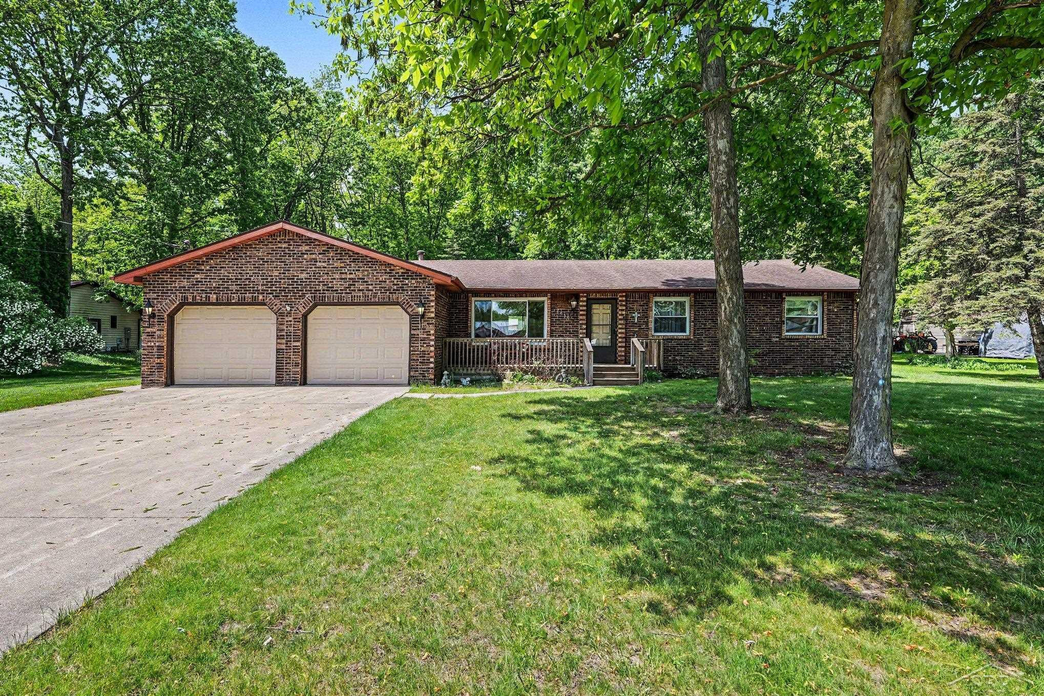 2850 Weigl Road, Saginaw, MI 48609 — front exterior