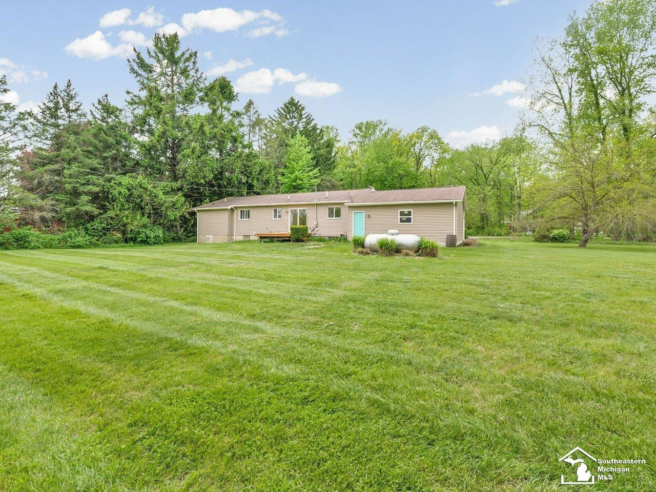 2037 Meanwell Road, Dundee, MI 48131 — Photo 33
