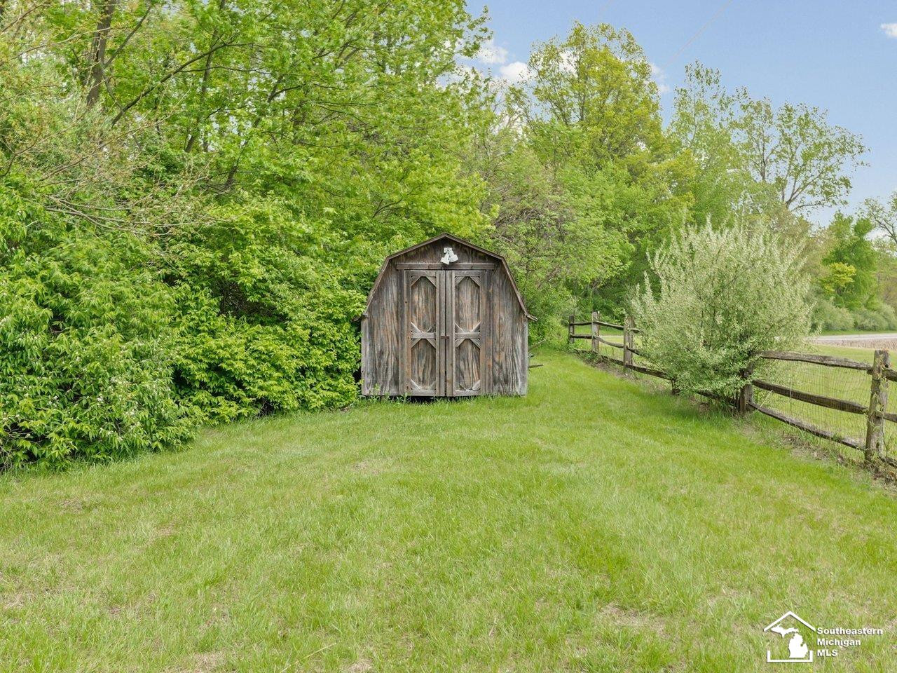 2037 Meanwell Road, Dundee, MI 48131 — Photo 36