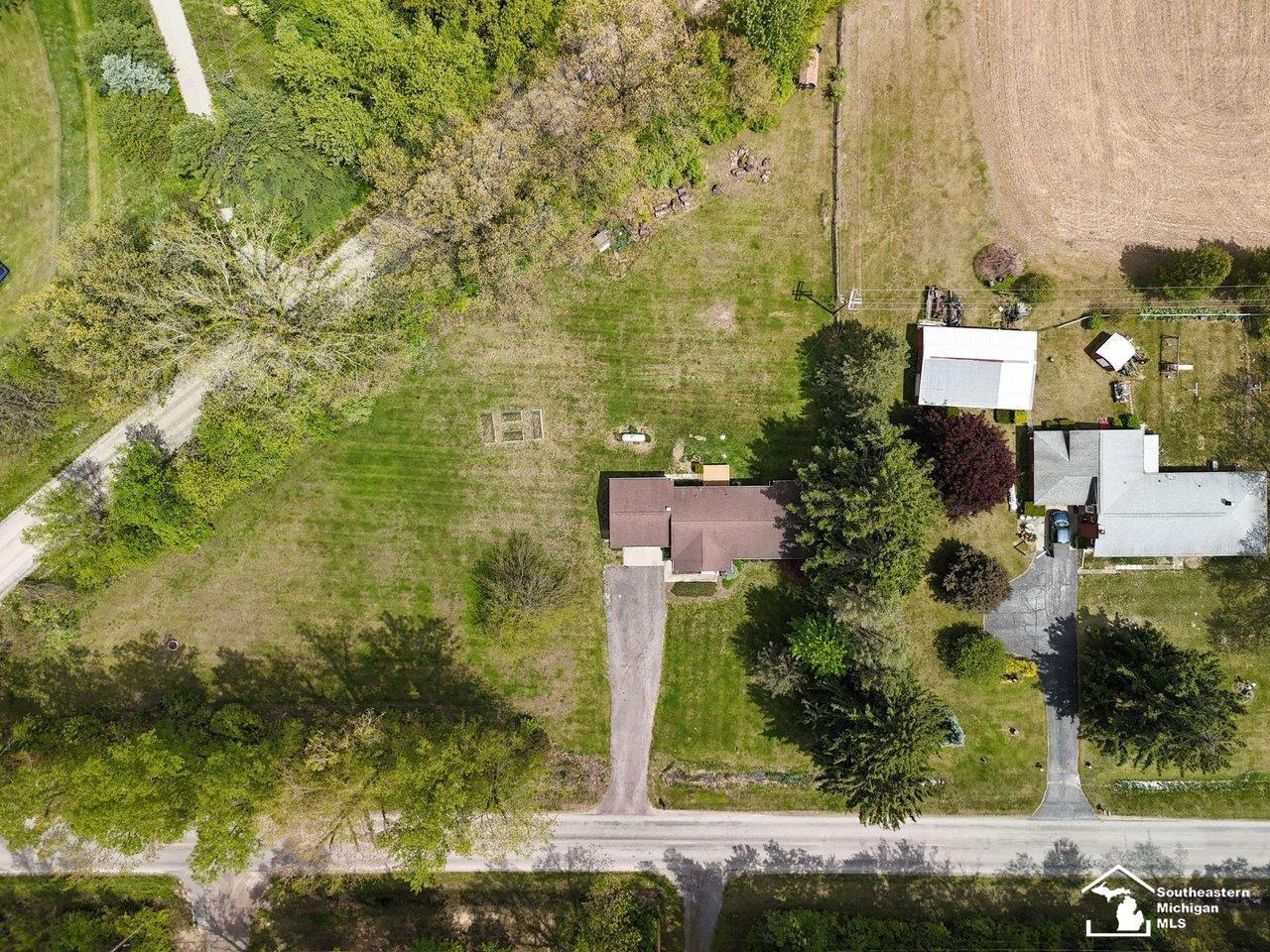 2037 Meanwell Road, Dundee, MI 48131 — Photo 45