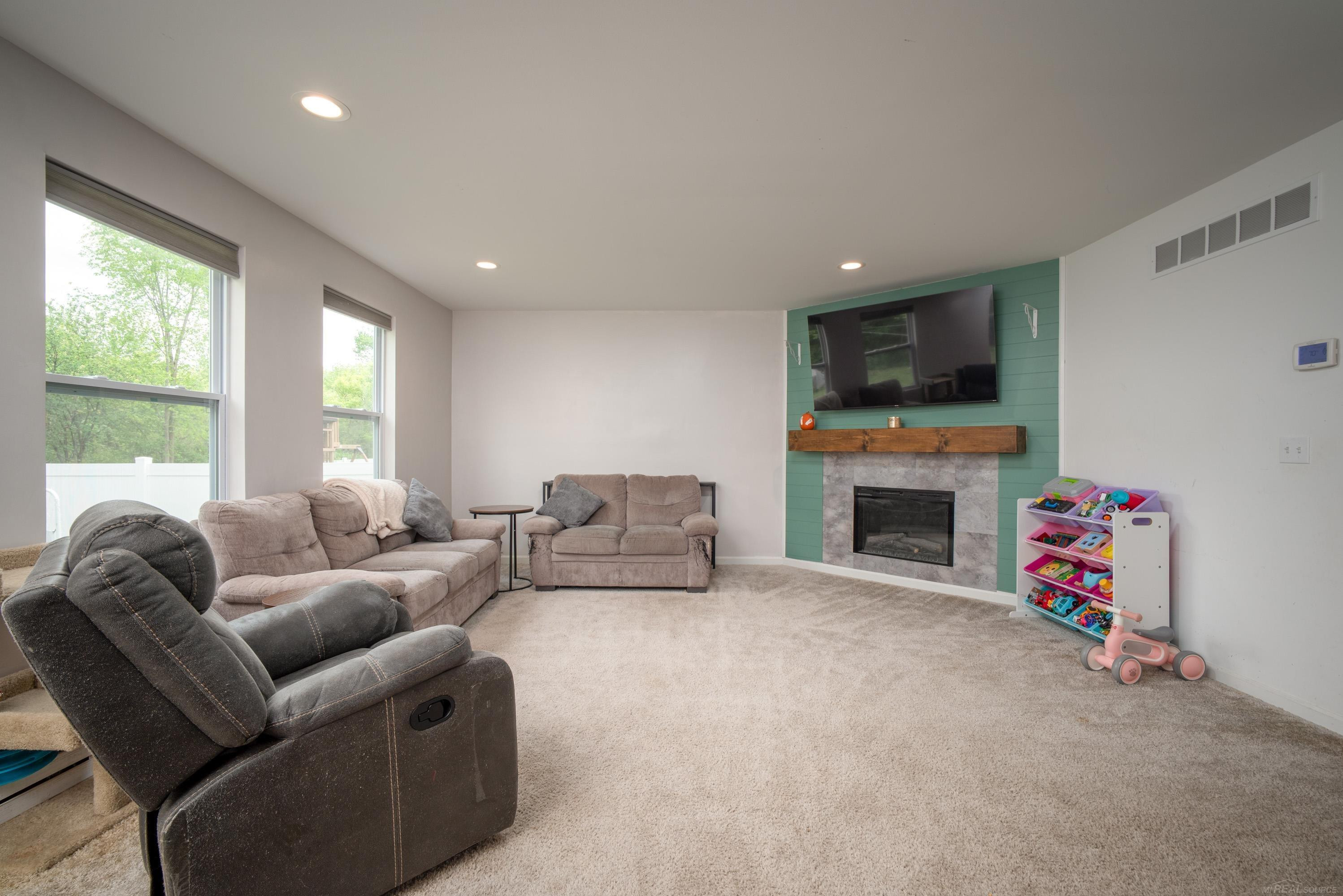 32215 Haverhill Street, New Haven, MI 48048 — Photo 3
