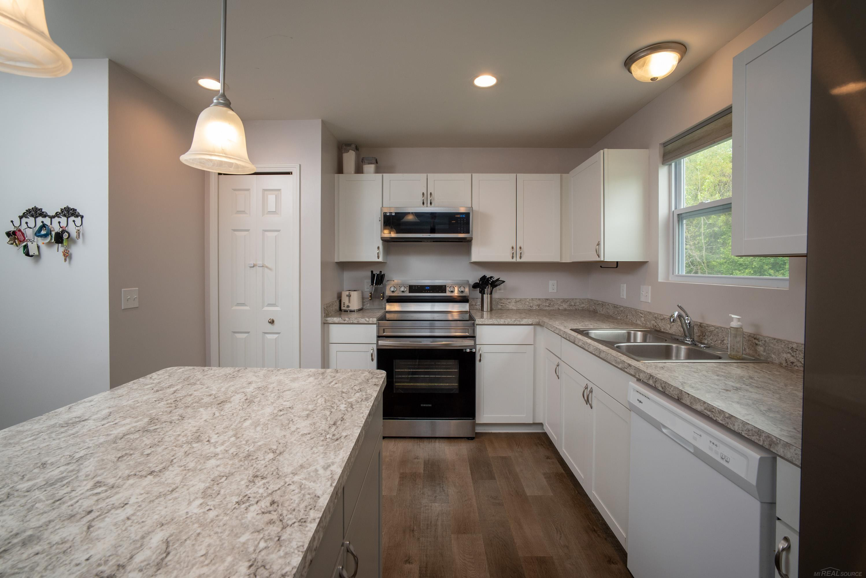 32215 Haverhill Street, New Haven, MI 48048 — Photo 7