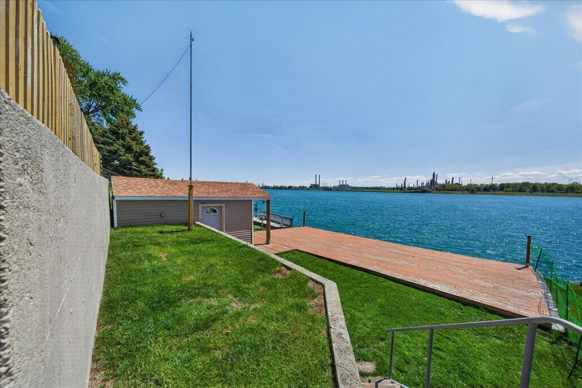125 Gratiot Boulevard, Marysville, MI 48040 — Photo 24