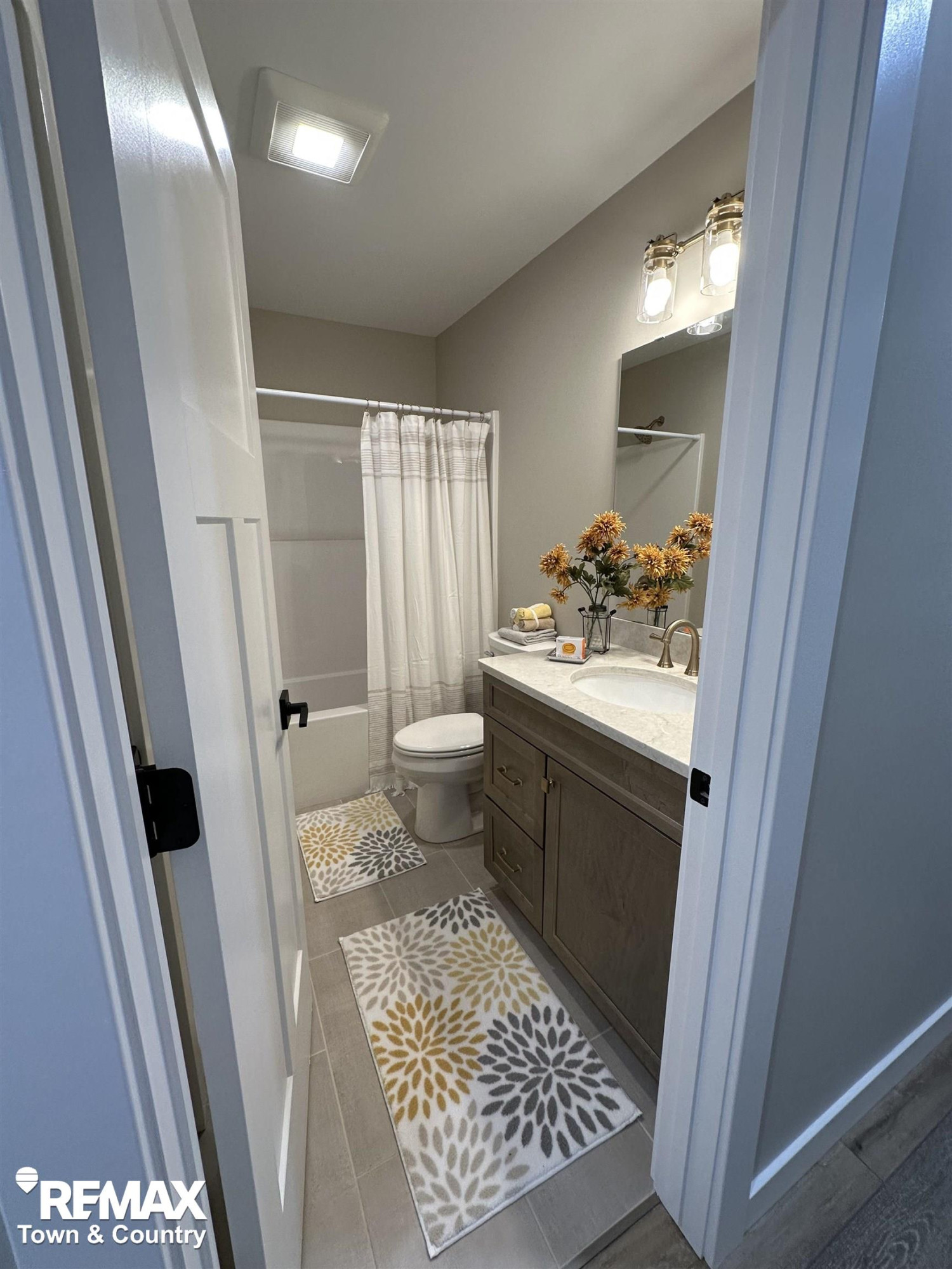 1430 Mallard Circle, Owosso, MI 48867 — Photo 15