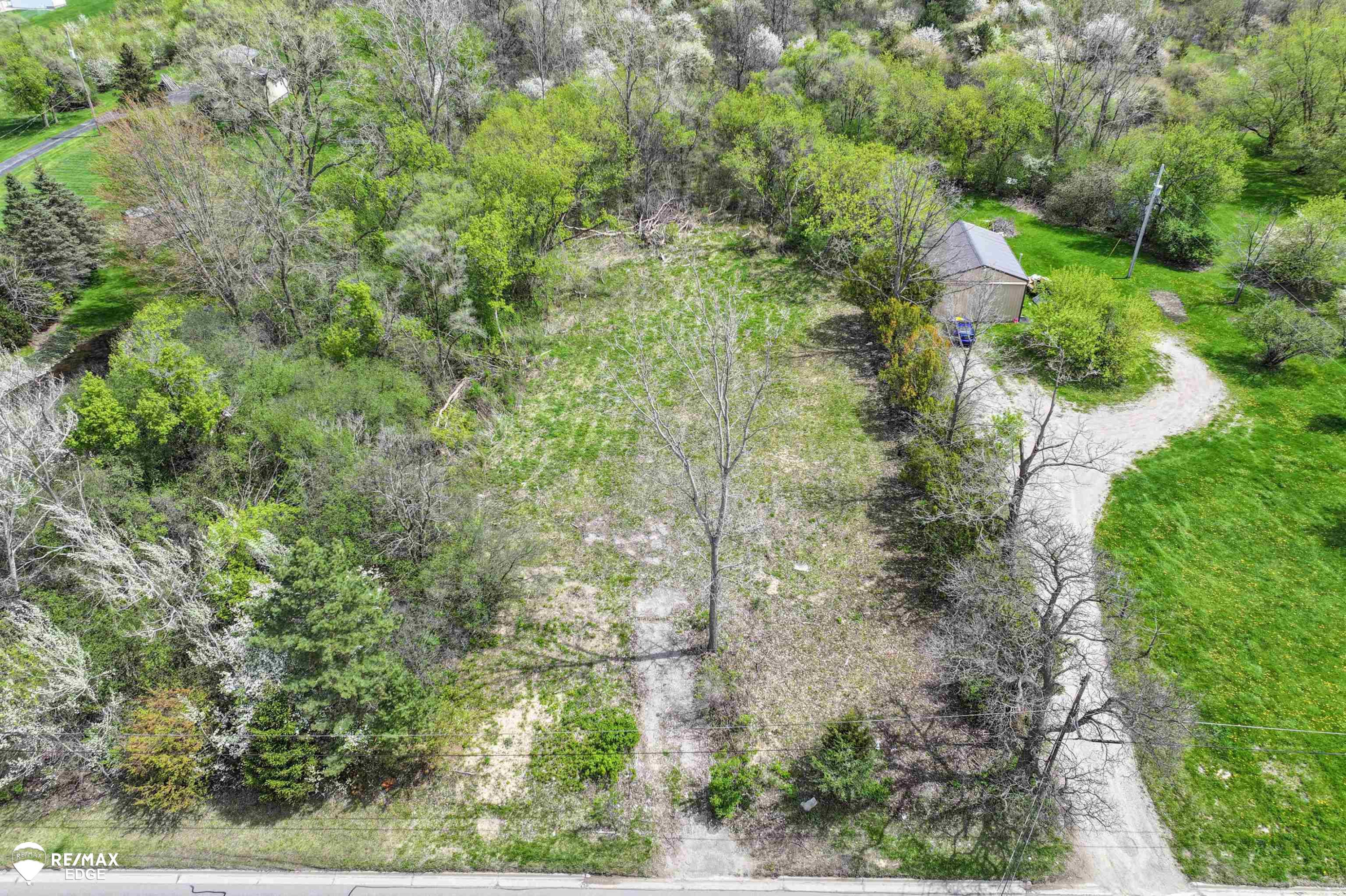 3353 S Center Road, Burton, MI 48519 — Photo 6
