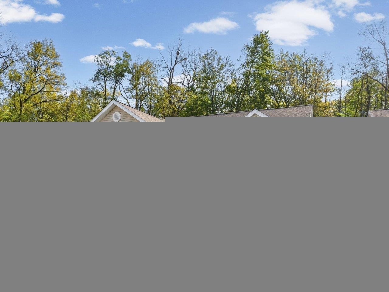 8052 Timber Wood Lane, Temperance, MI 48182 — Photo 2