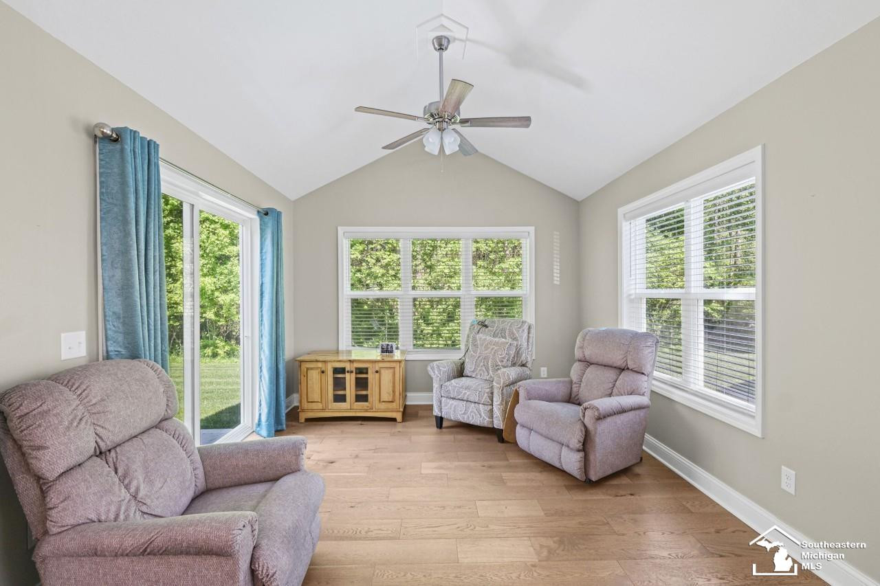 8052 Timber Wood Lane, Temperance, MI 48182 — Photo 6