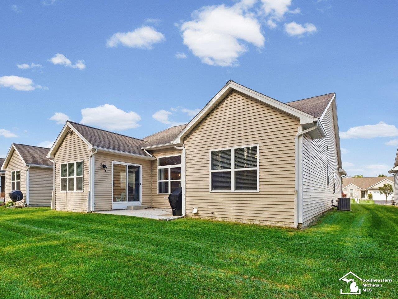 8052 Timber Wood Lane, Temperance, MI 48182 — Photo 28