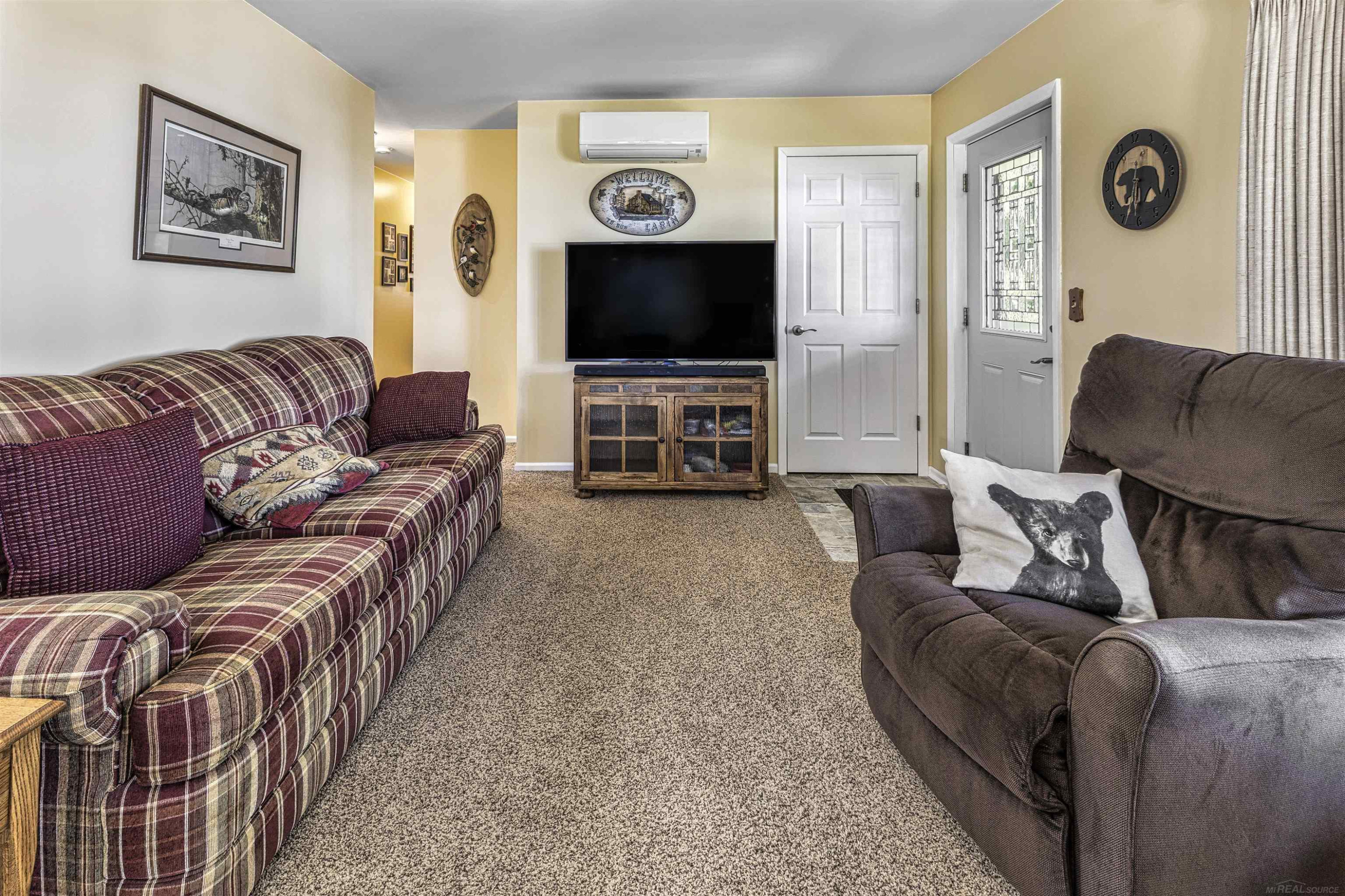 115 Logan Avenue, Houghton Lake, MI 48629 — Photo 14