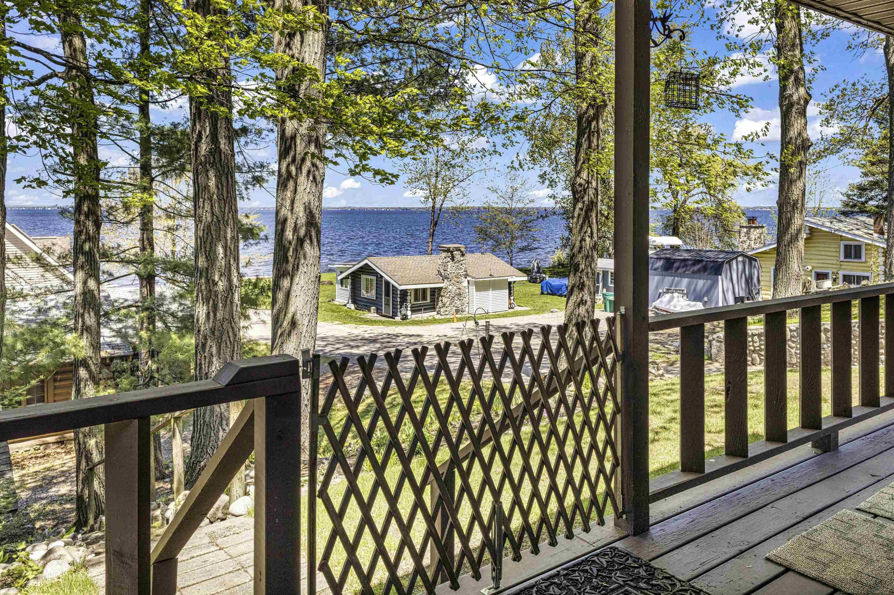 115 Logan Avenue, Houghton Lake, MI 48629 — Photo 41