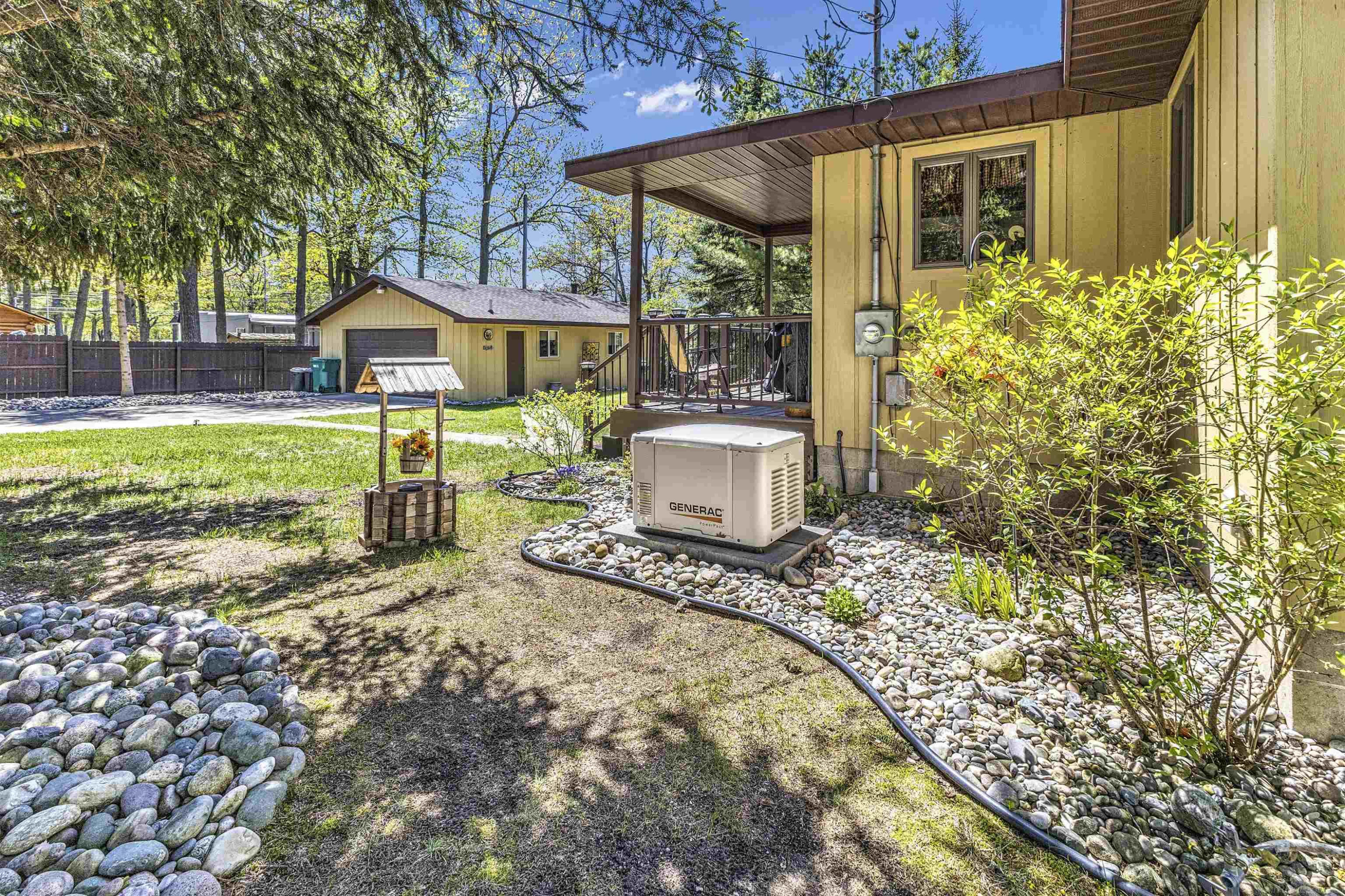 115 Logan Avenue, Houghton Lake, MI 48629 — Photo 44