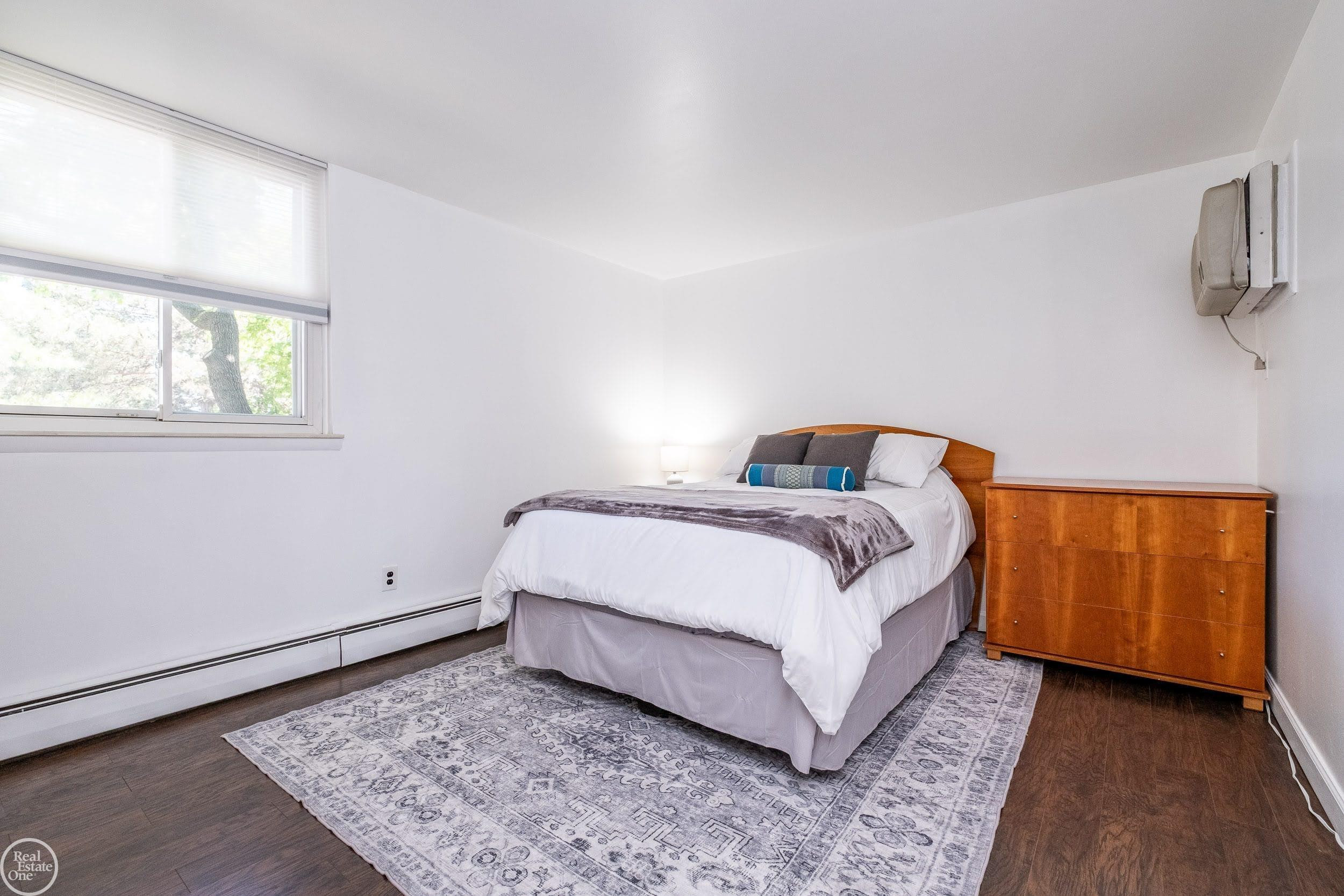 4909 Crooks Road, E 5, Royal Oak, MI 48073 — Photo 12