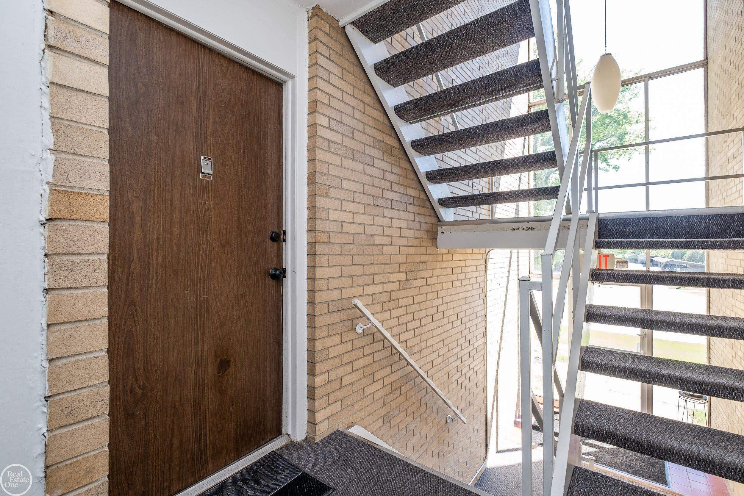 4909 Crooks Road, E 5, Royal Oak, MI 48073 — Photo 27
