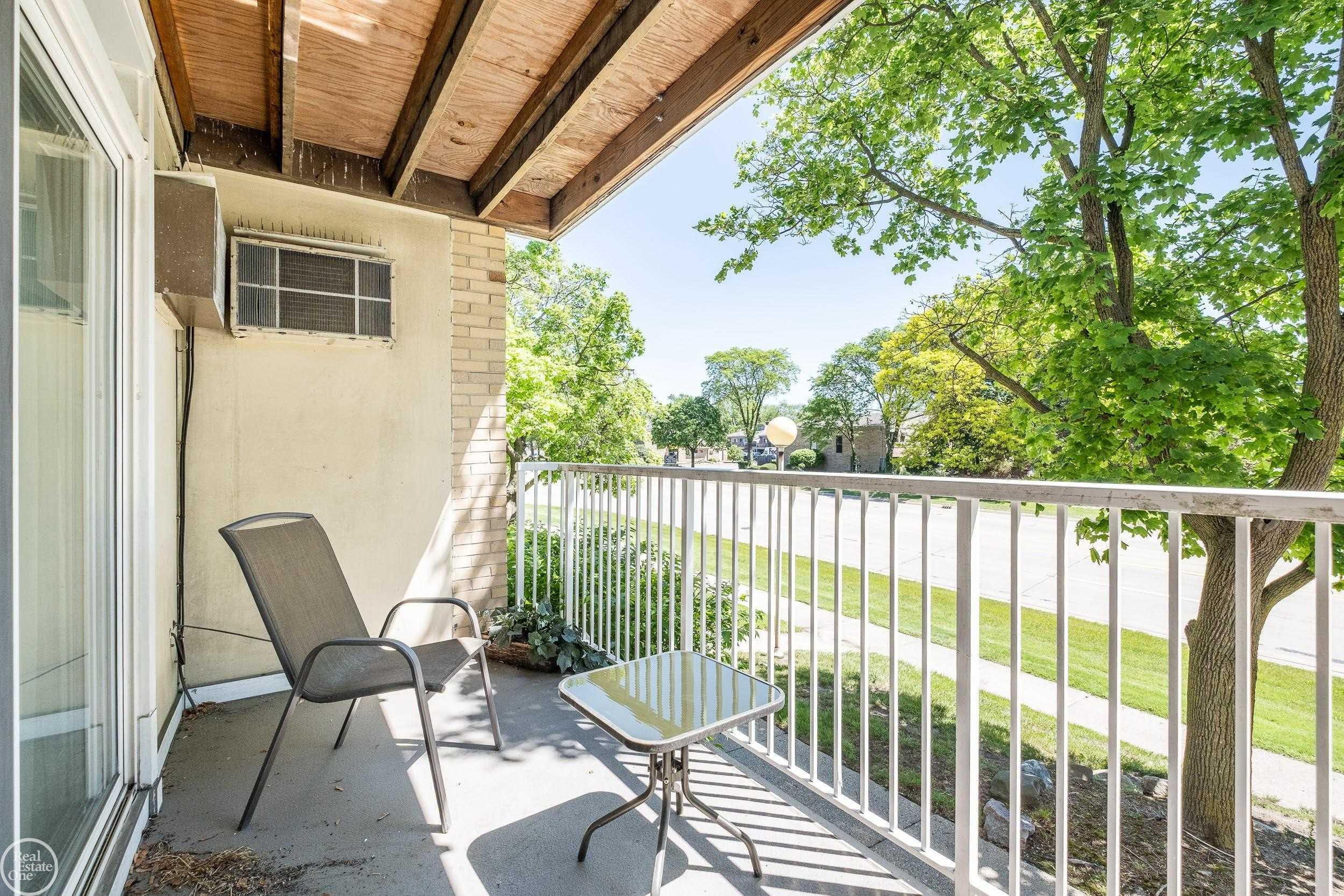 4909 Crooks Road, E 5, Royal Oak, MI 48073 — Photo 32