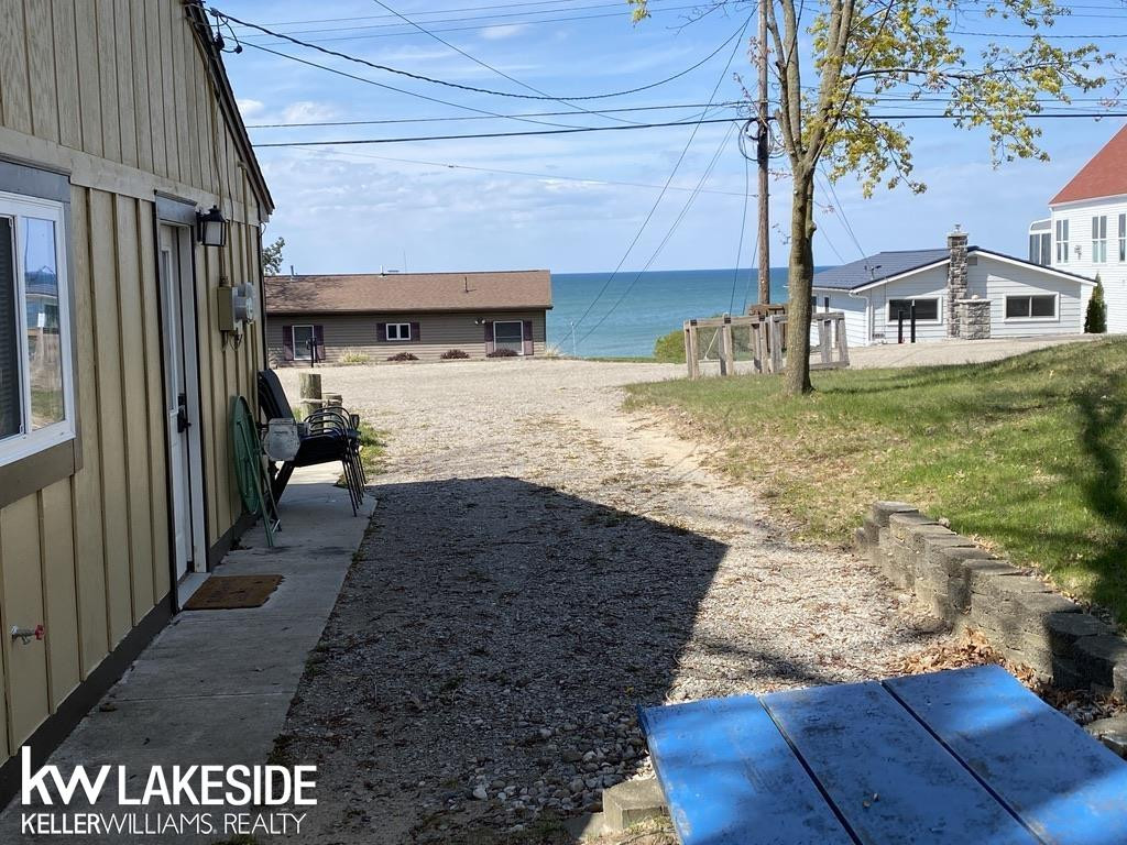 5825 Oak Pointe Drive, Caseville, MI 48725 — Photo 20