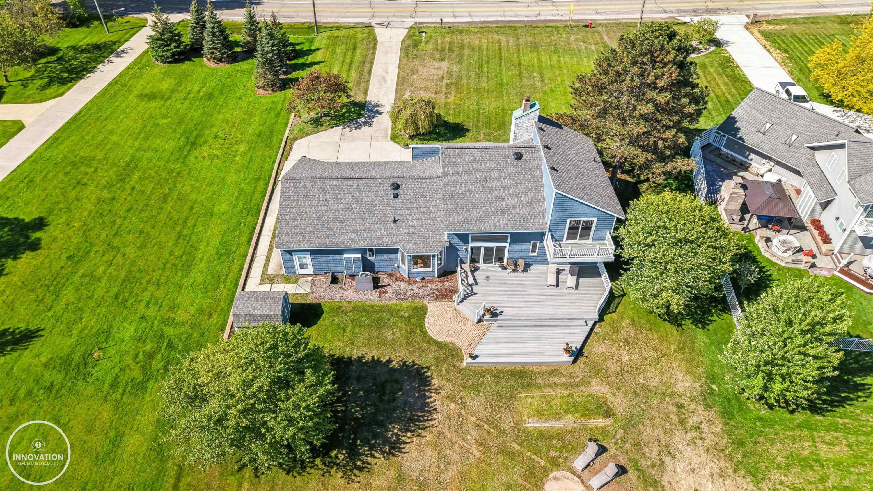 1600 N Channel Drive, MI 48028 — Photo 2