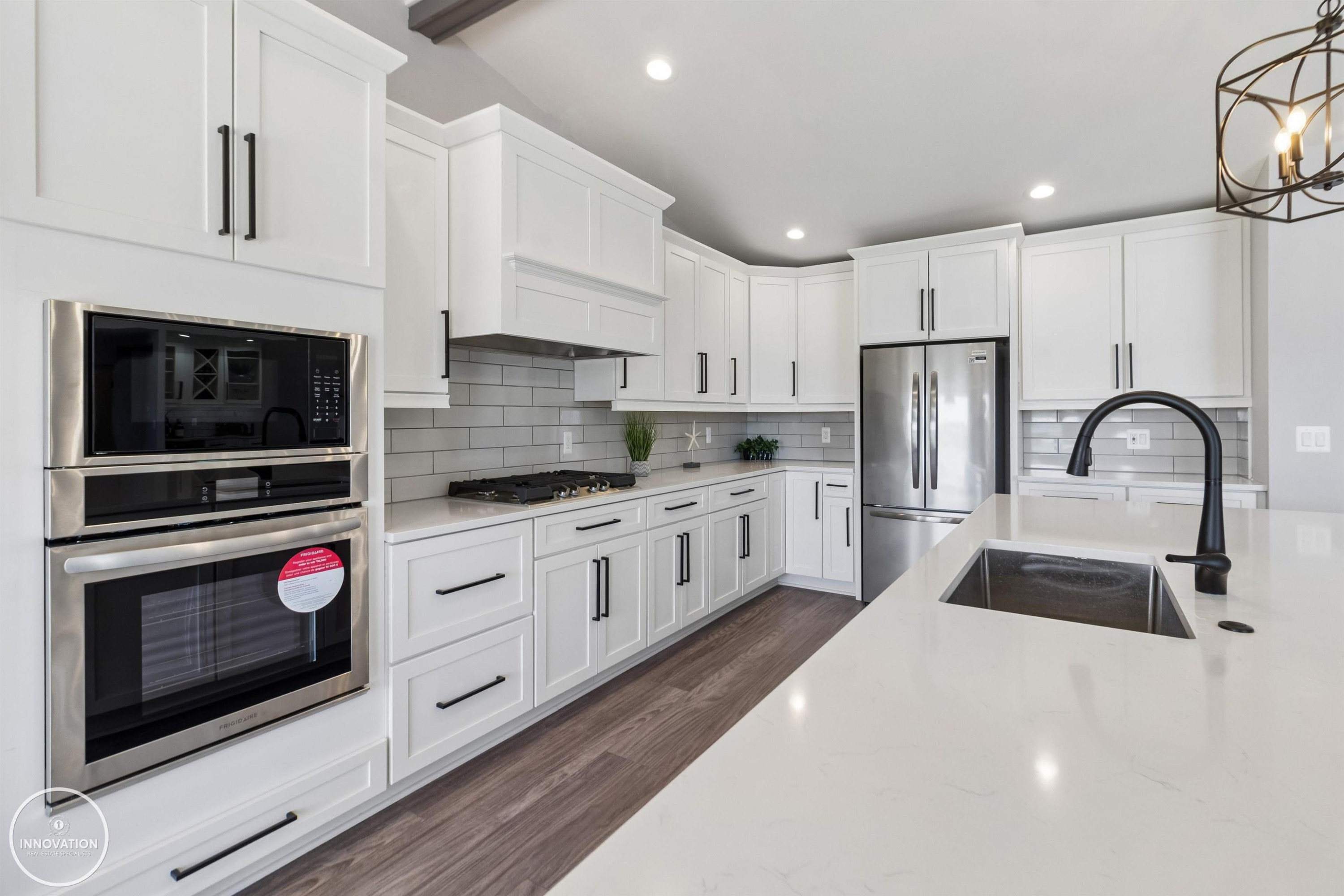1600 N Channel Drive, MI 48028 — Photo 29