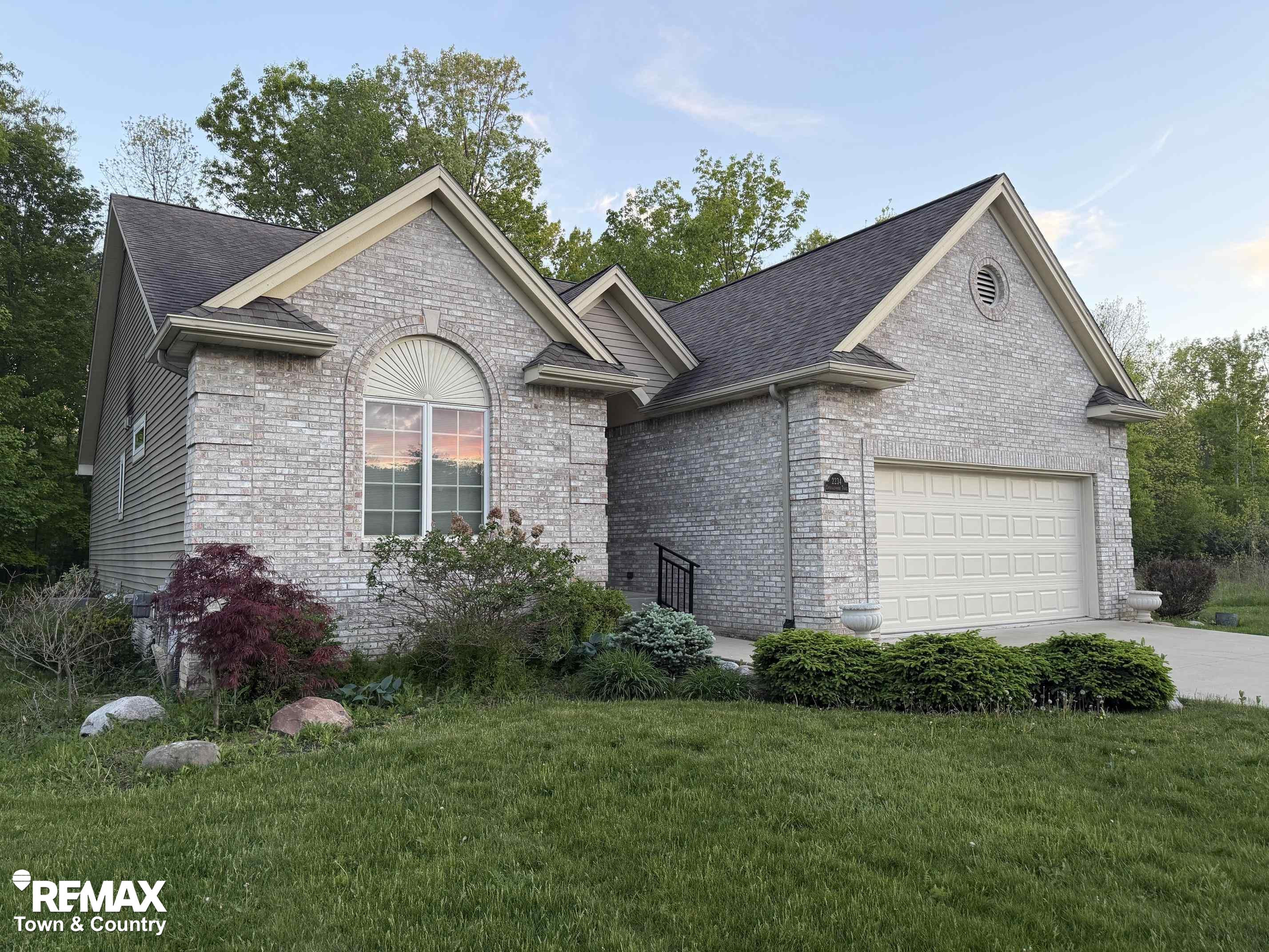 2234 Emeraldwood Trail, Flushing, MI 48433 — Photo 7