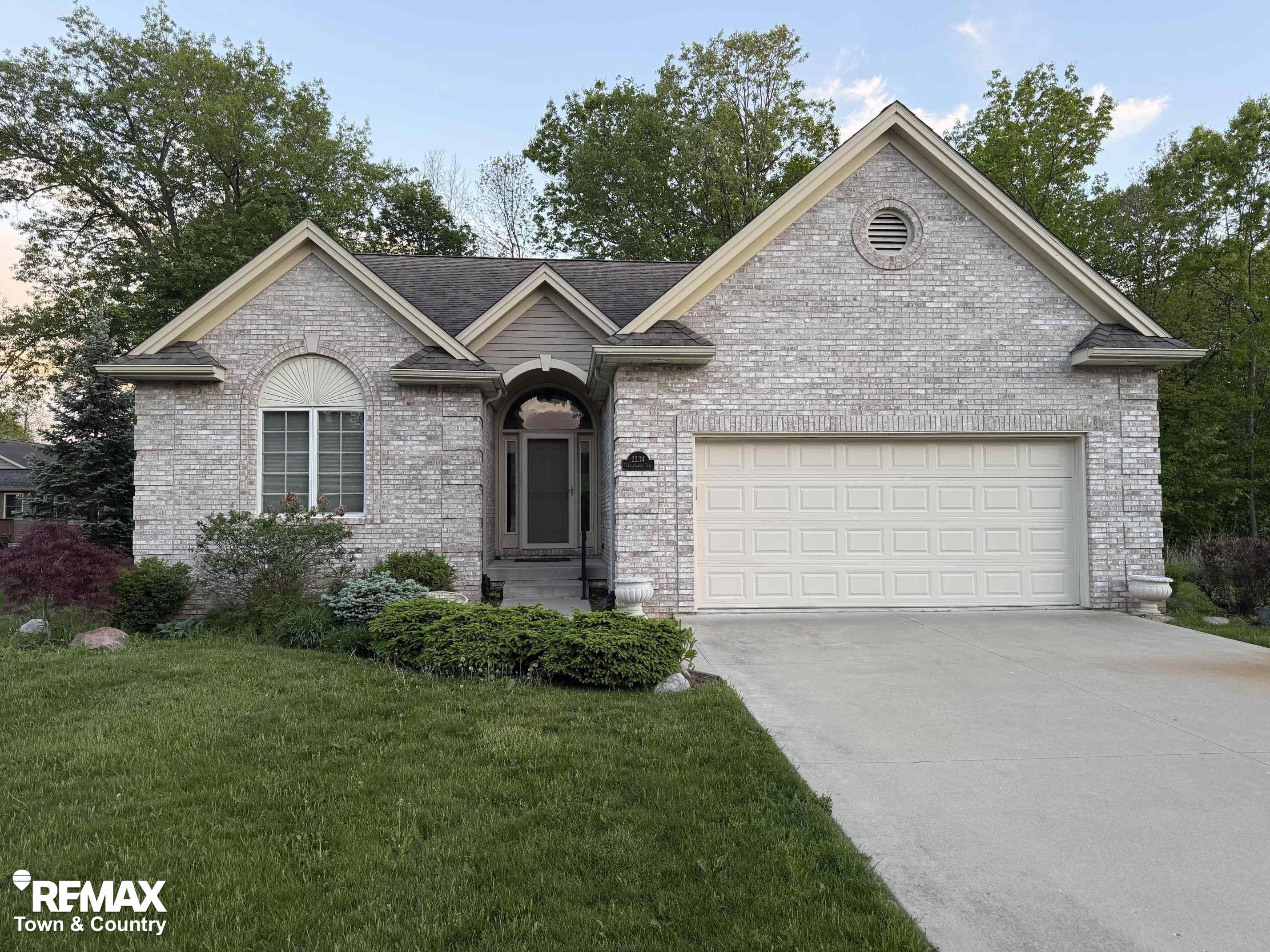 2234 Emeraldwood Trail, Flushing, MI 48433 — Photo 8