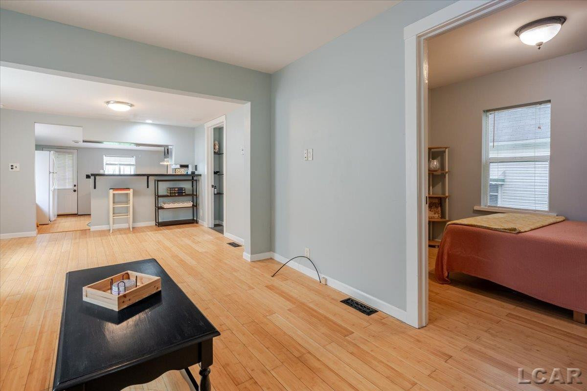 814 Hoch Ave. Avenue, Adrian, MI 49221 — Photo 9