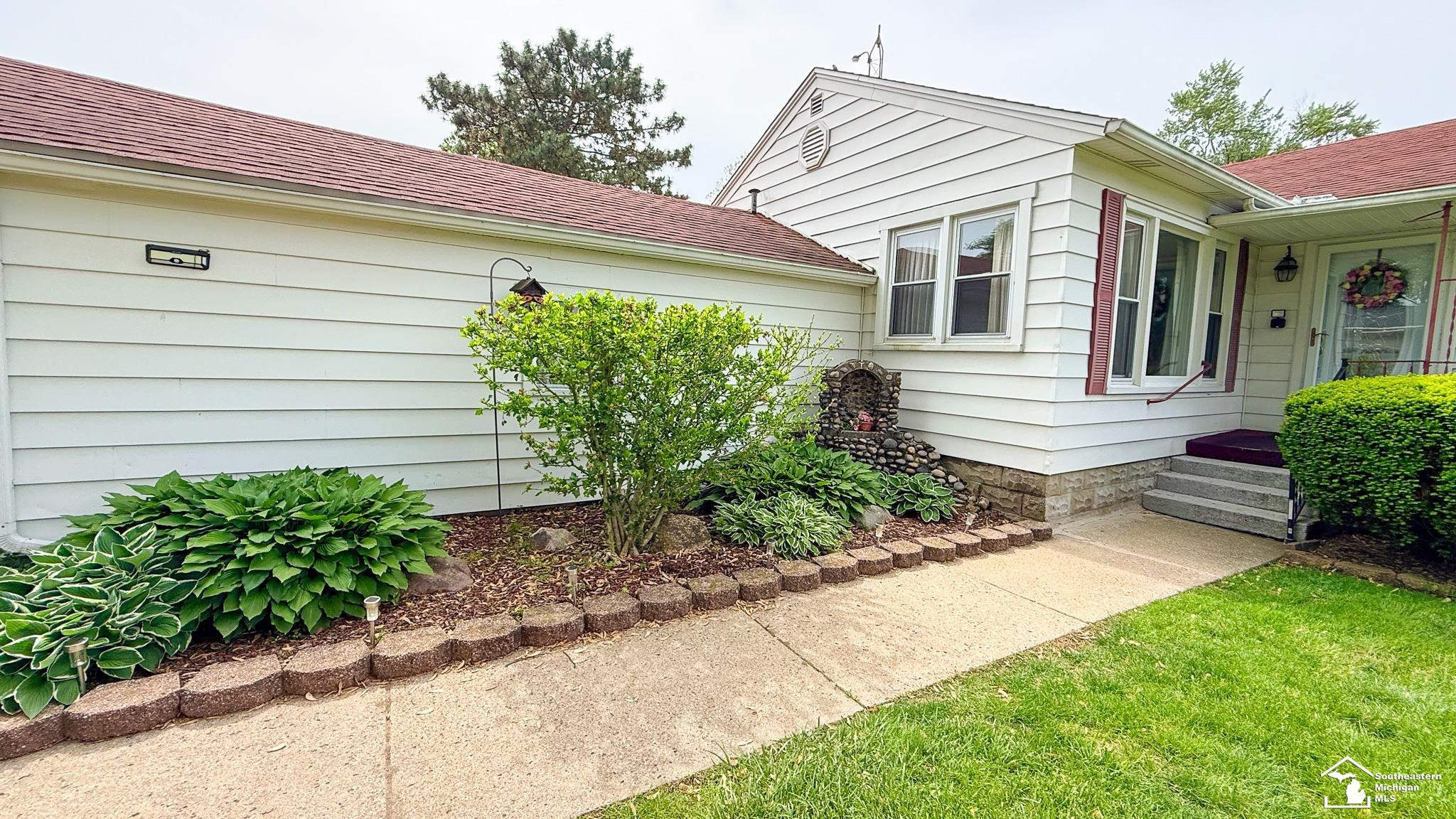 7947 Lake Breeze Drive, Monroe, MI 48161 — Photo 4