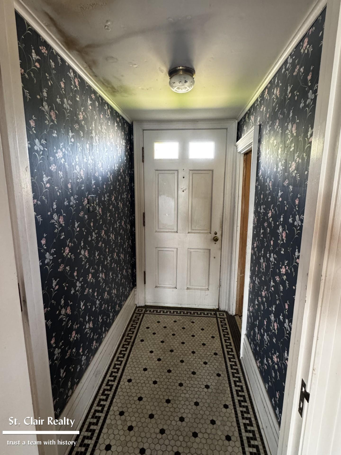 2704 Military Street, Port Huron, MI 48060 — Photo 3