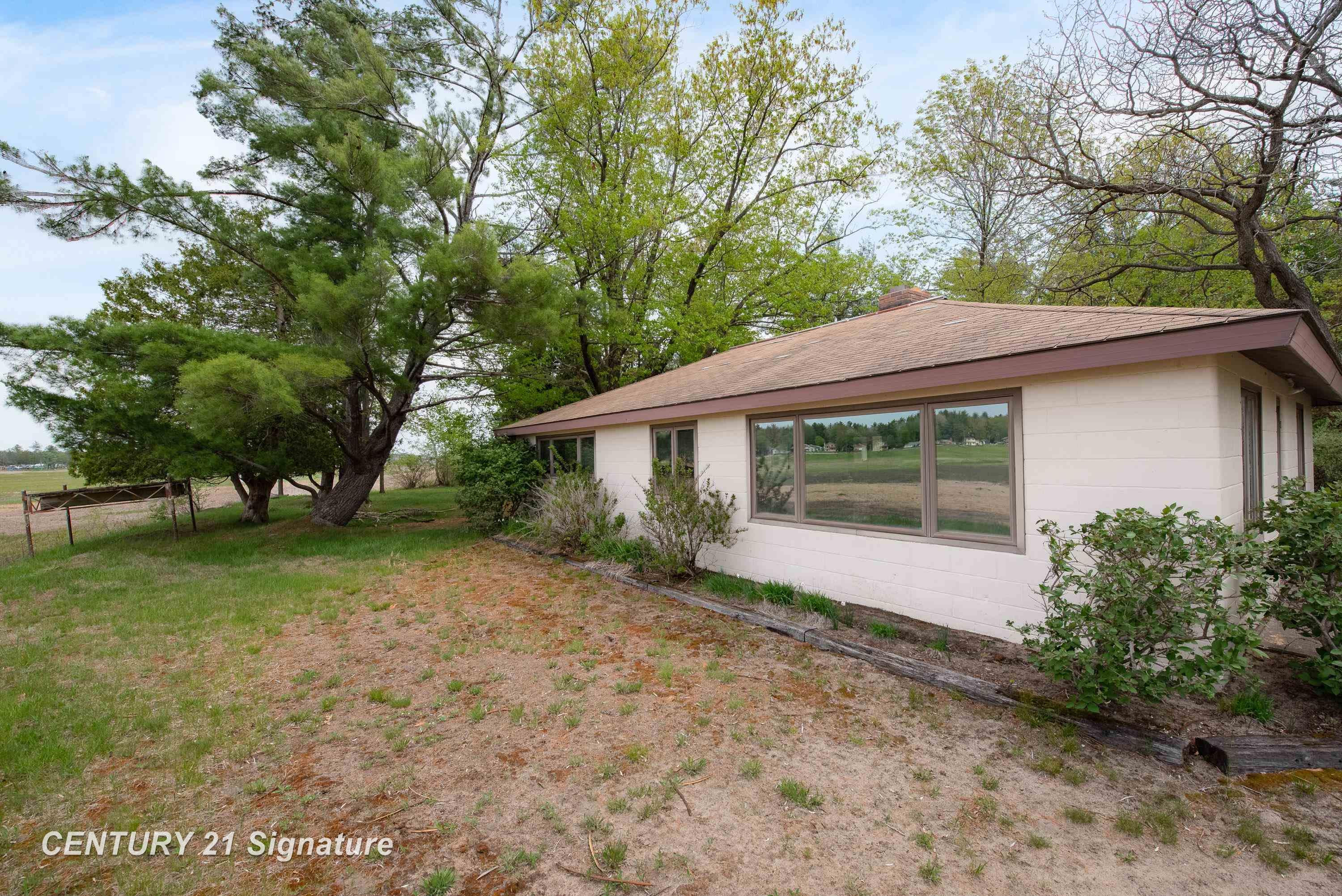 5242 Ostlund Drive, Hope, MI 48628 — Photo 6