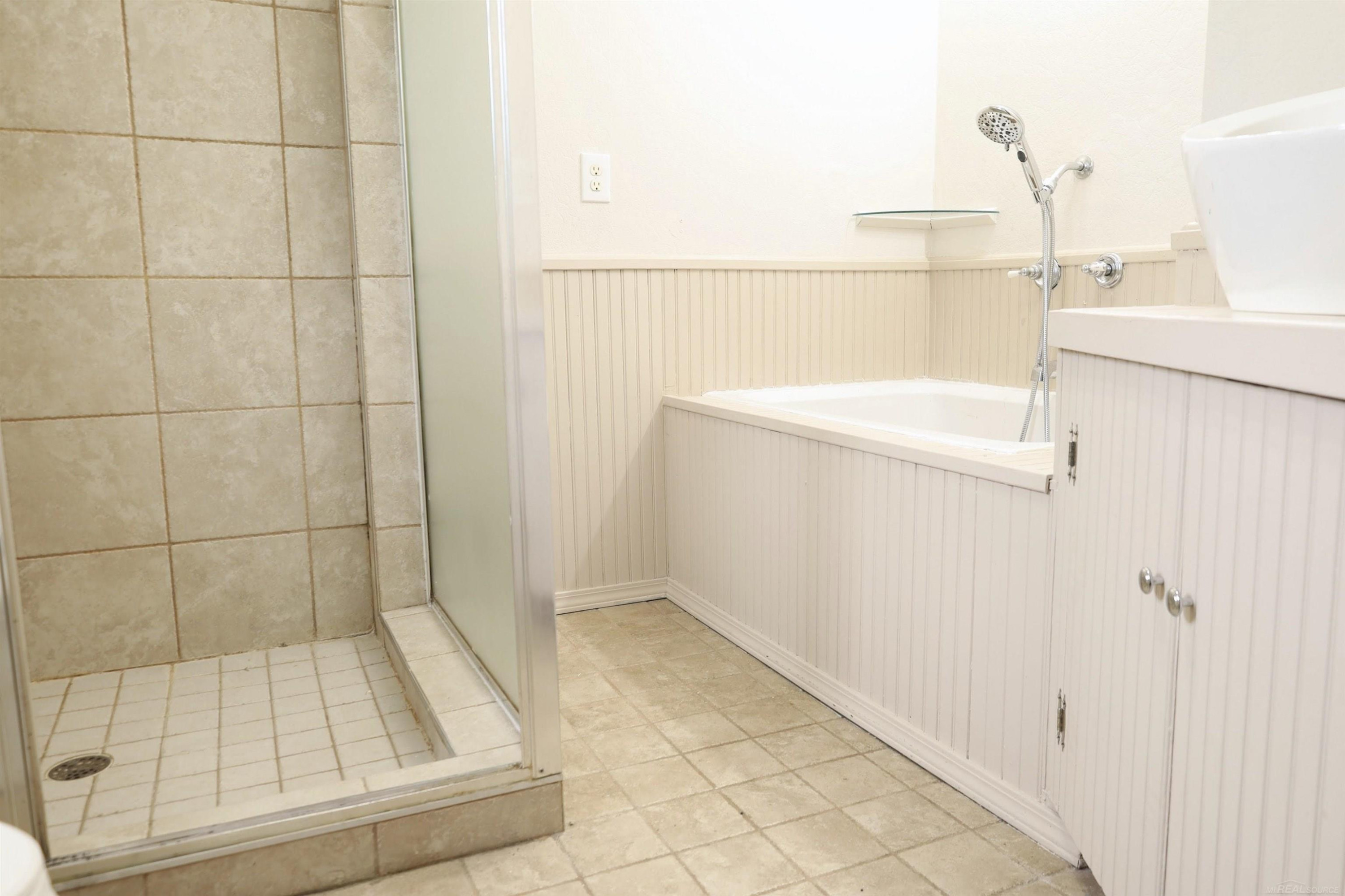 6611 Textile Road, Ypsilanti, MI 48197 — Photo 11