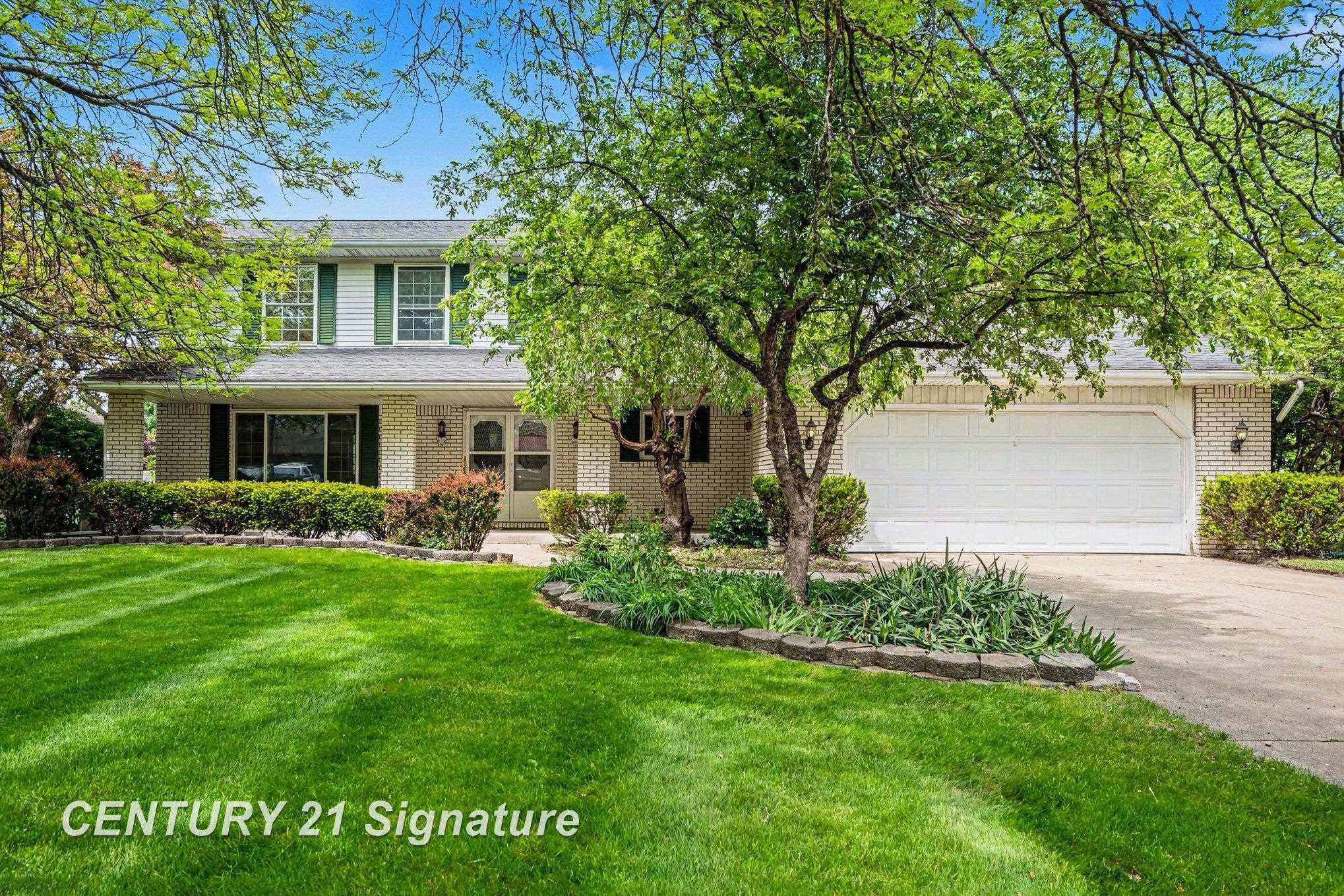 4554 Dogwood Lane, Saginaw, MI 48603 — front exterior