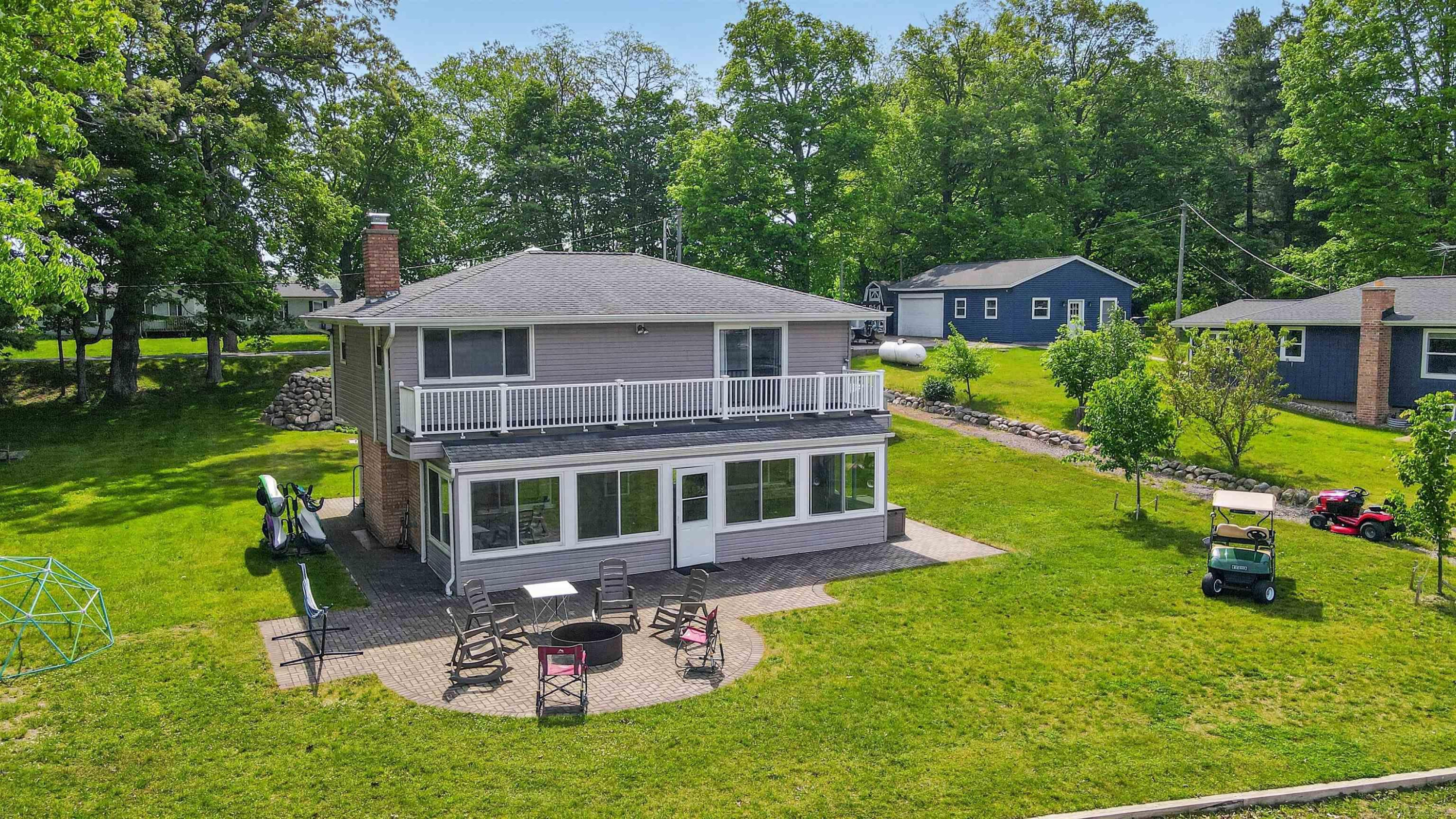 86804 60th Street, Decatur, MI 49045