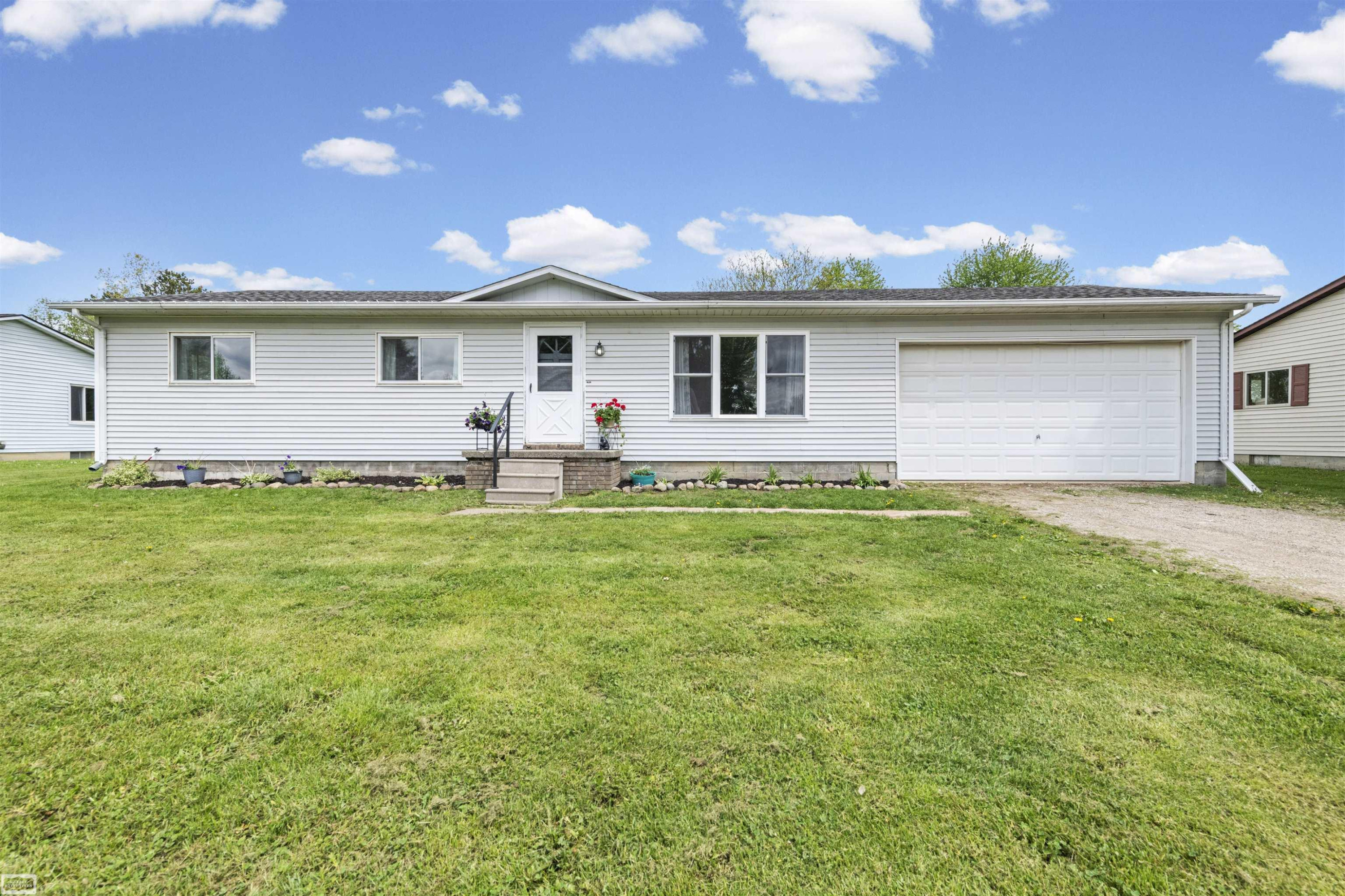 102 Charles Street, Capac, MI 48014 — Photo 3