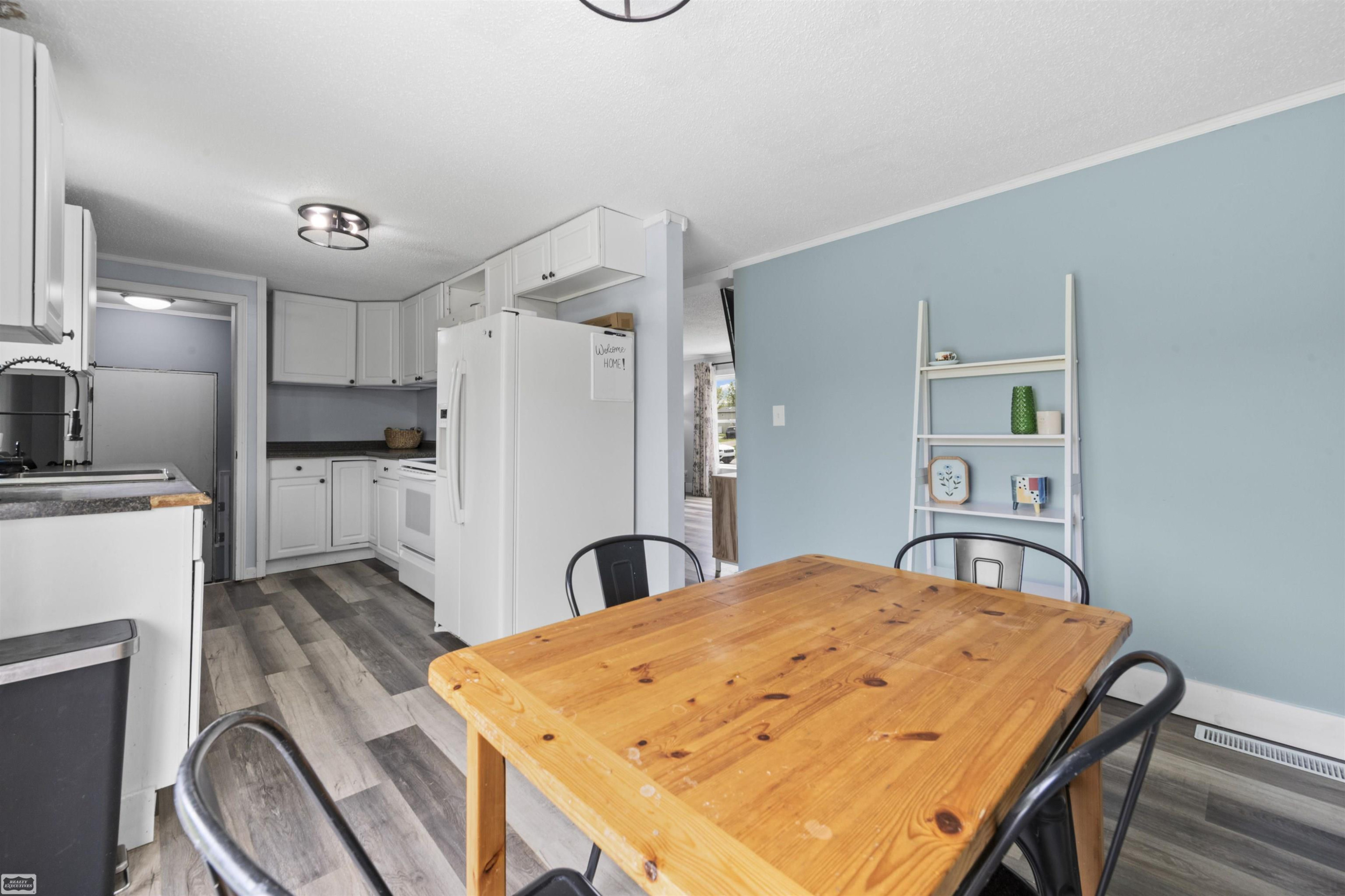 102 Charles Street, Capac, MI 48014 — Photo 19
