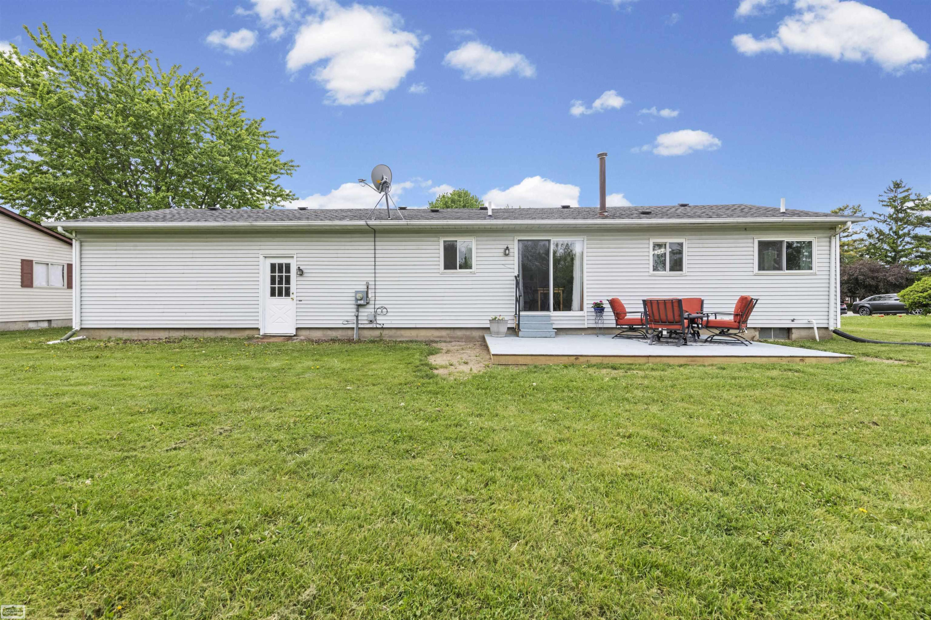 102 Charles Street, Capac, MI 48014 — Photo 31