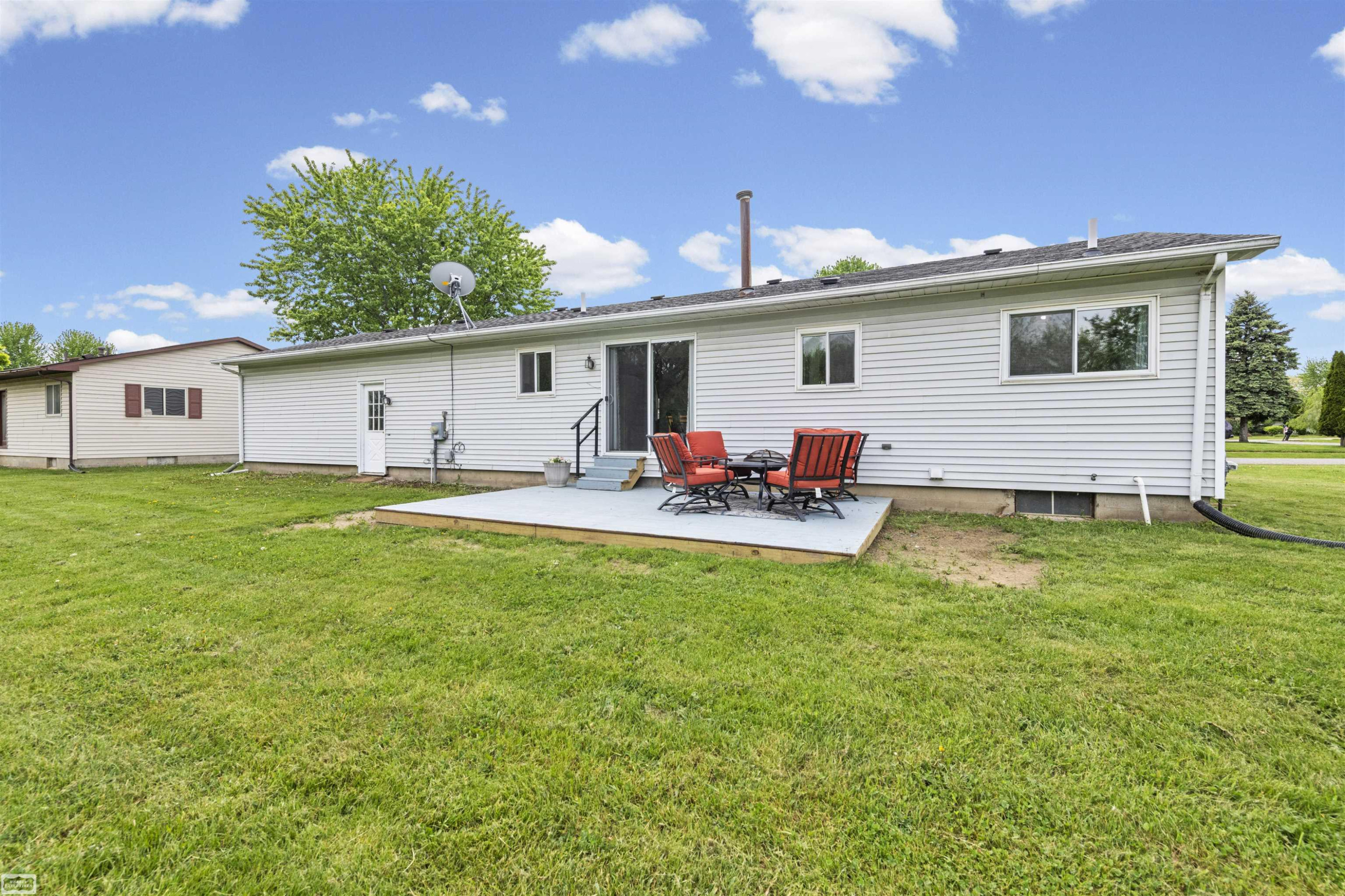 102 Charles Street, Capac, MI 48014 — Photo 33