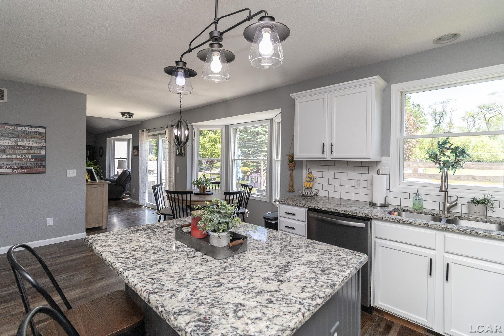 9068 Village Meadows Drive, Temperance, MI 48182 — Photo 8