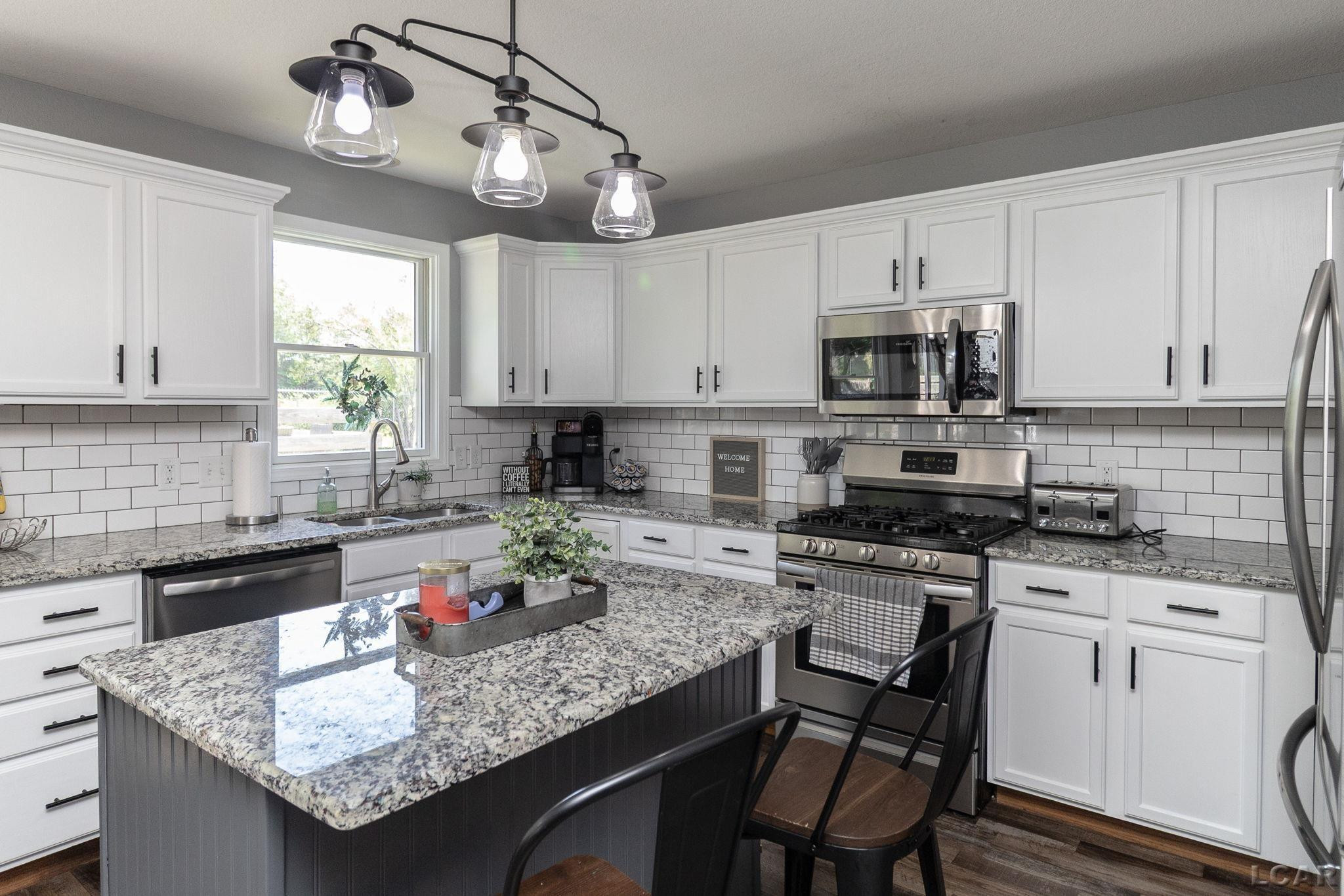 9068 Village Meadows Drive, Temperance, MI 48182 — Photo 9