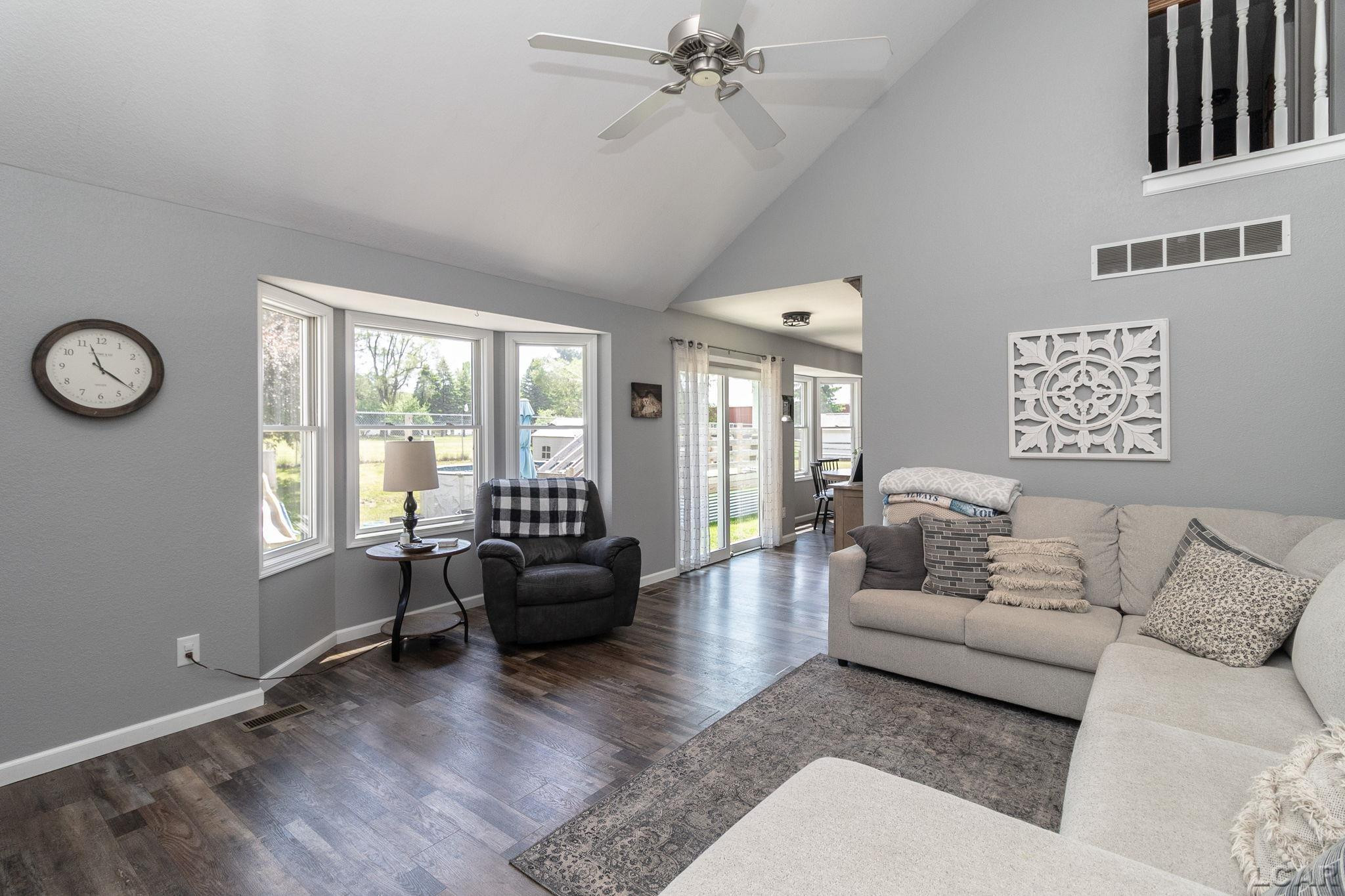 9068 Village Meadows Drive, Temperance, MI 48182 — Photo 18
