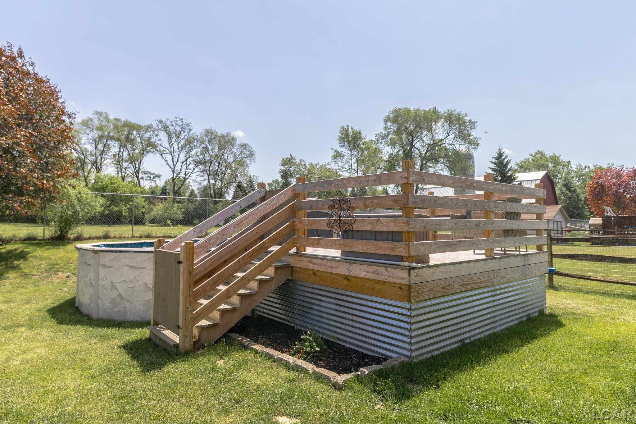 9068 Village Meadows Drive, Temperance, MI 48182 — Photo 41